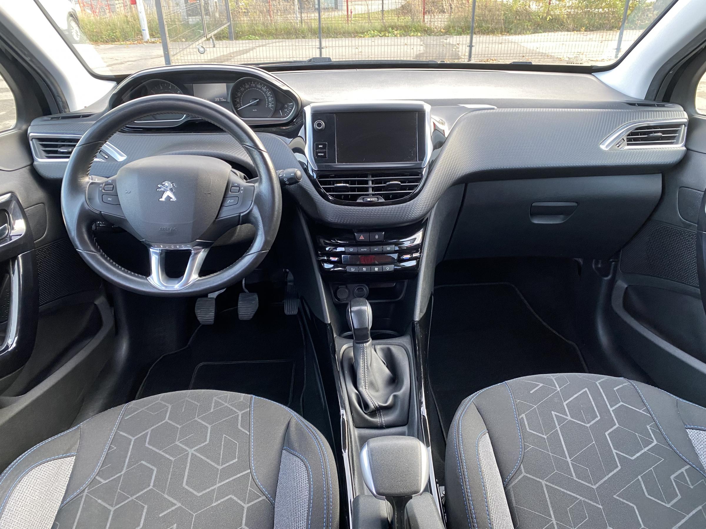 Peugeot 2008, 2019 - pohled č. 8