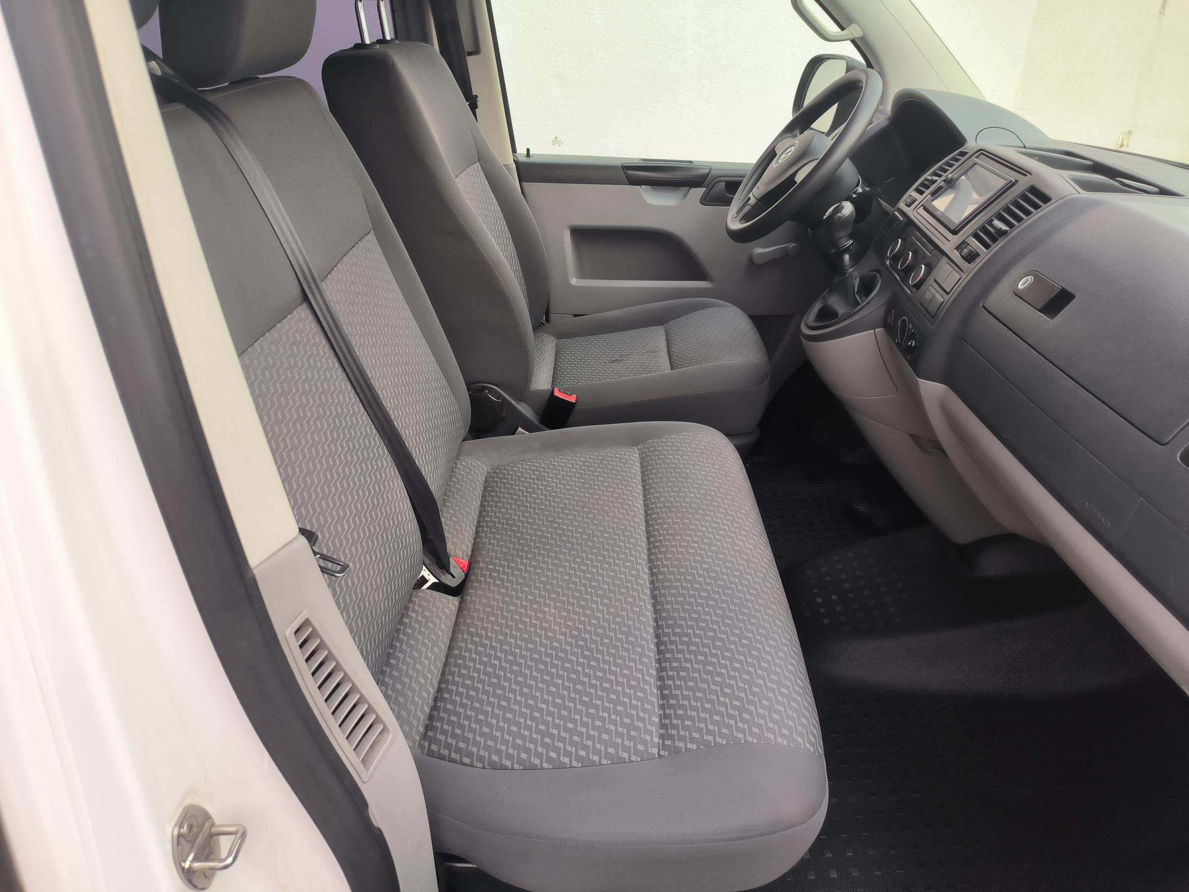 Volkswagen Transporter, 2011 - pohled č. 10