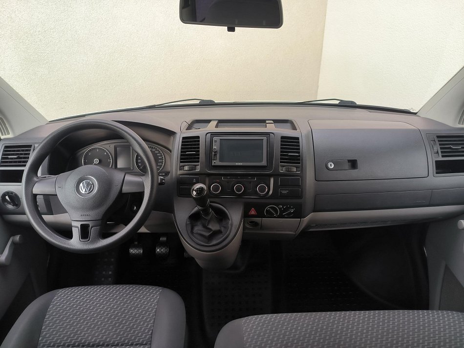 Volkswagen Transporter 2.0TDi  9míst
