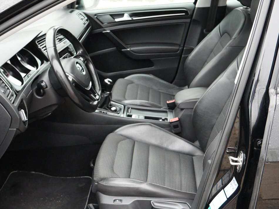 Volkswagen Golf 2.0TDi 