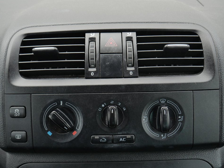 Škoda Fabia II 1.2 TSI Ambiente