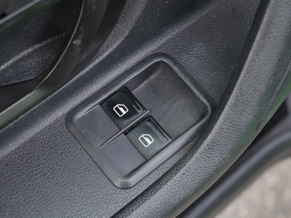 Škoda Fabia II 1.2 TSI Ambiente