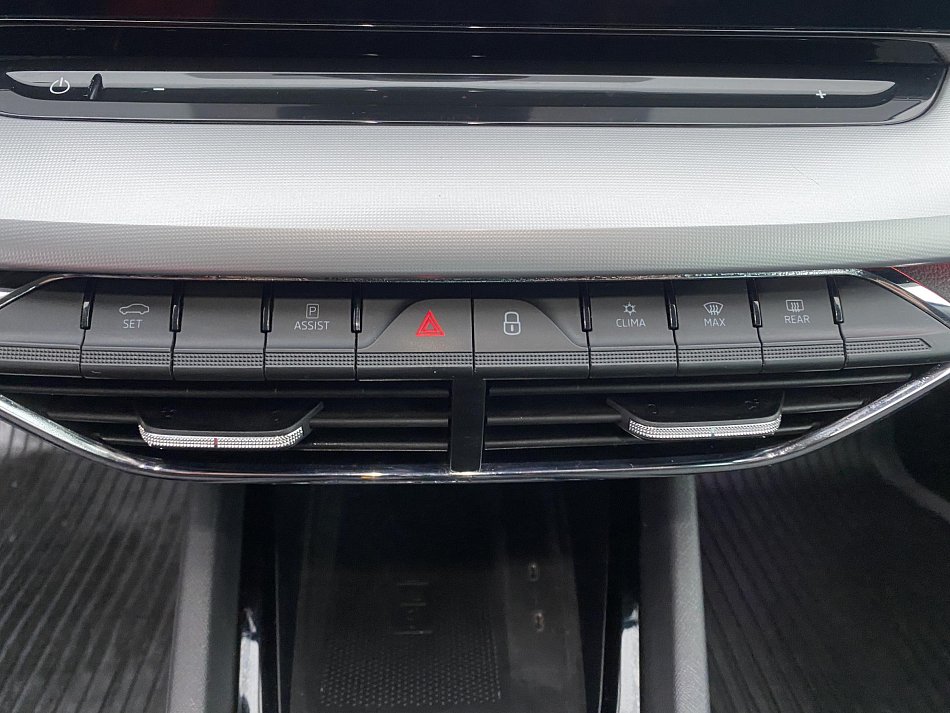 Škoda Octavia IV 1.5 TSI 