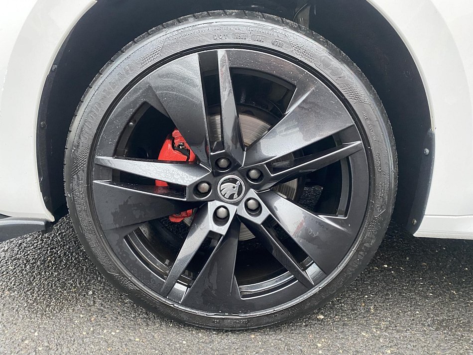 Škoda Octavia IV 1.5 TSI 