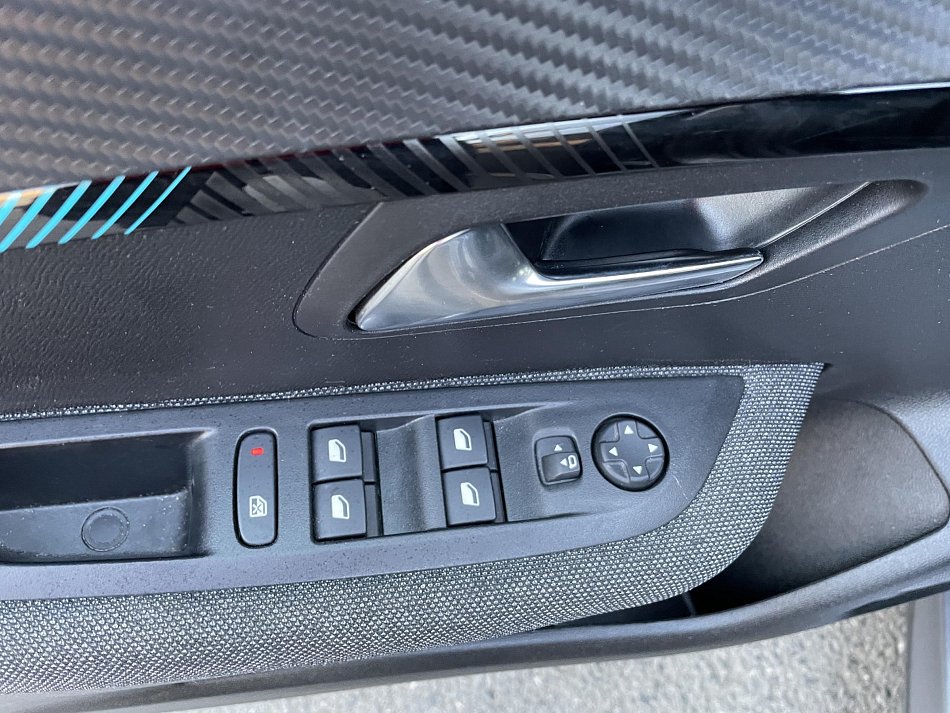 Peugeot 208 1.2PT Style