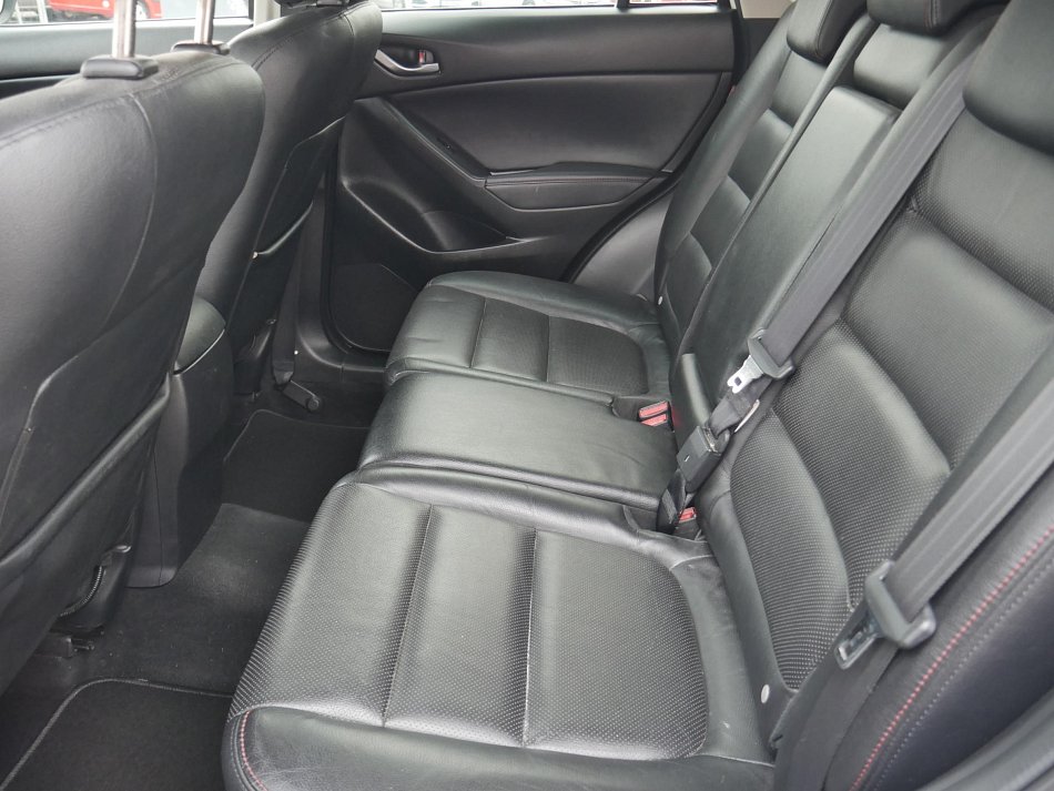 Mazda CX-5 2.0i  4x4