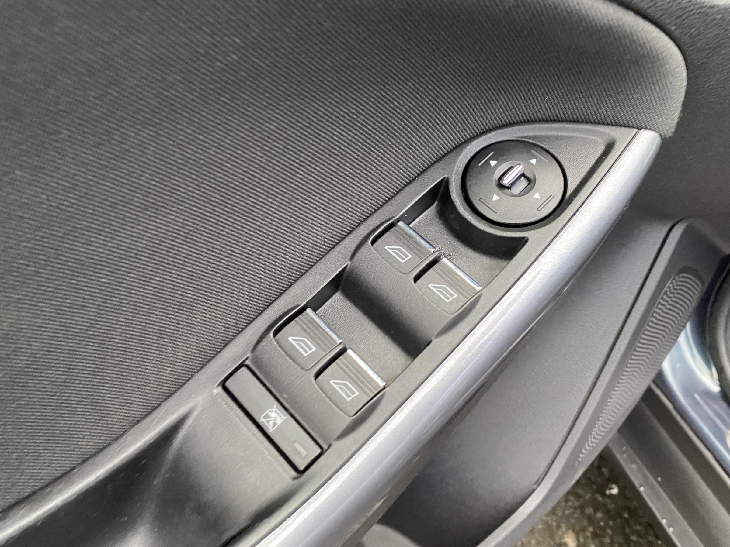 Ford Focus, 2012 - pohled č. 13