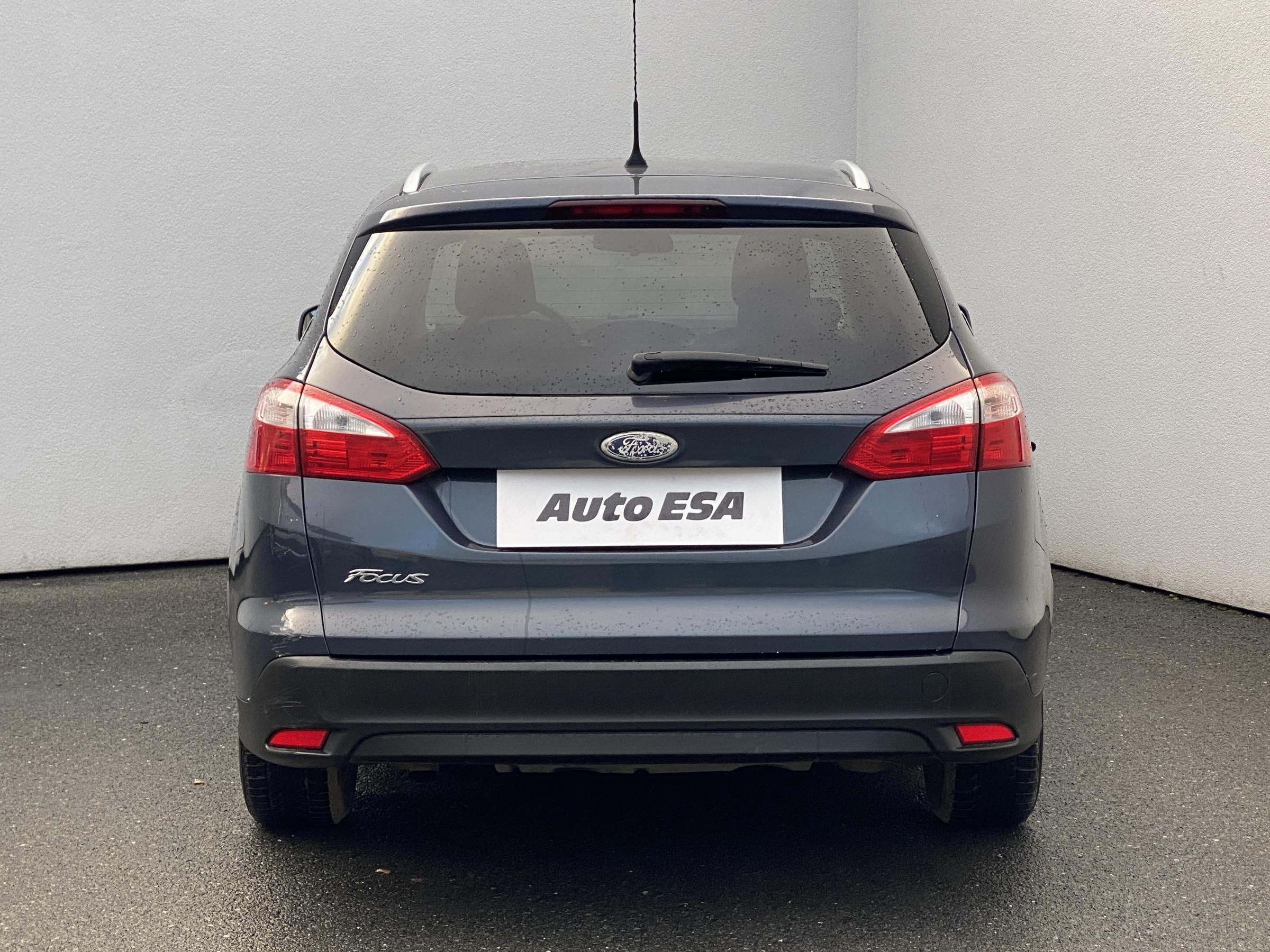 Ford Focus, 2012 - pohled č. 5