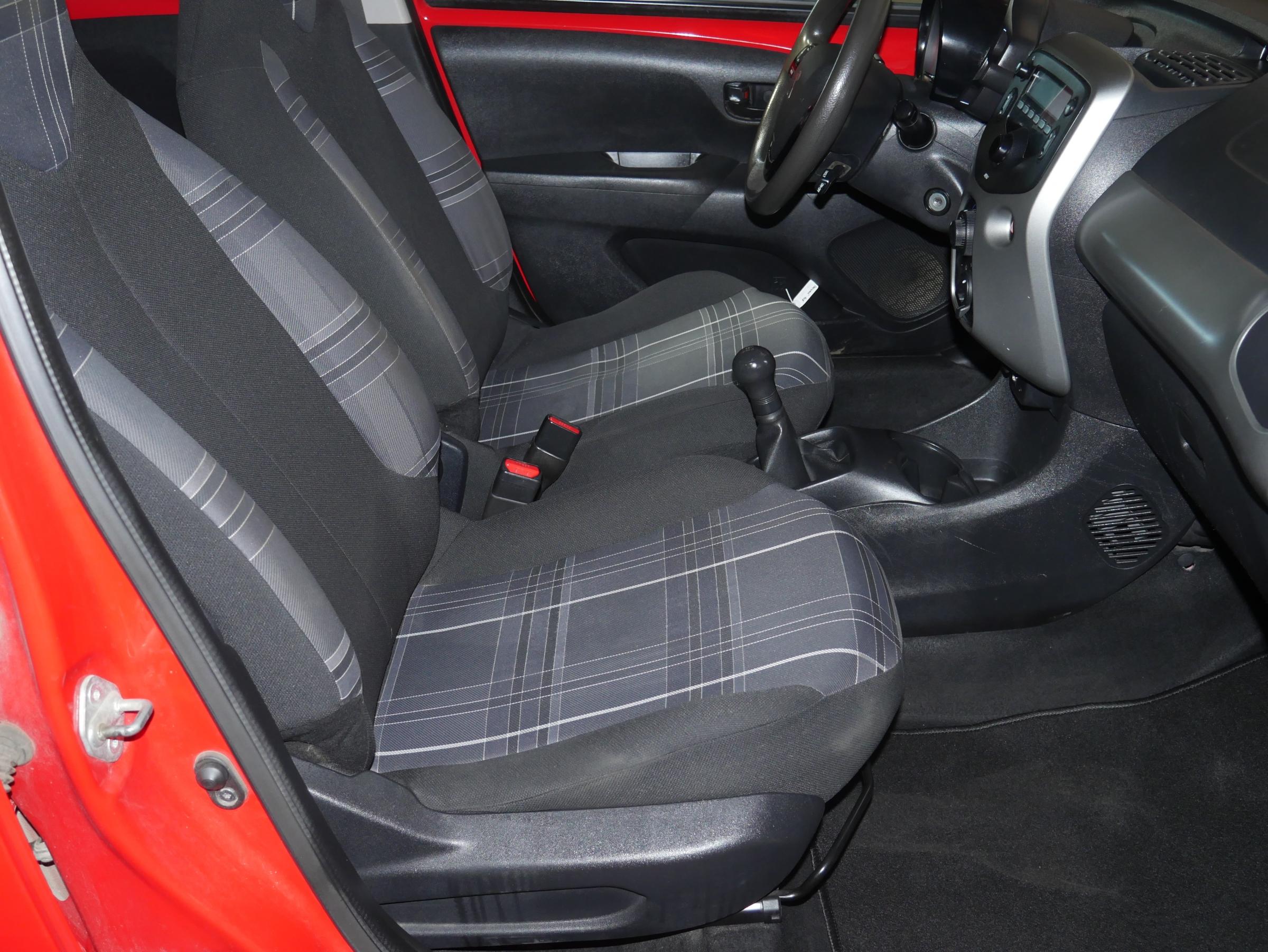 Peugeot 108, 2016 - pohled č. 12