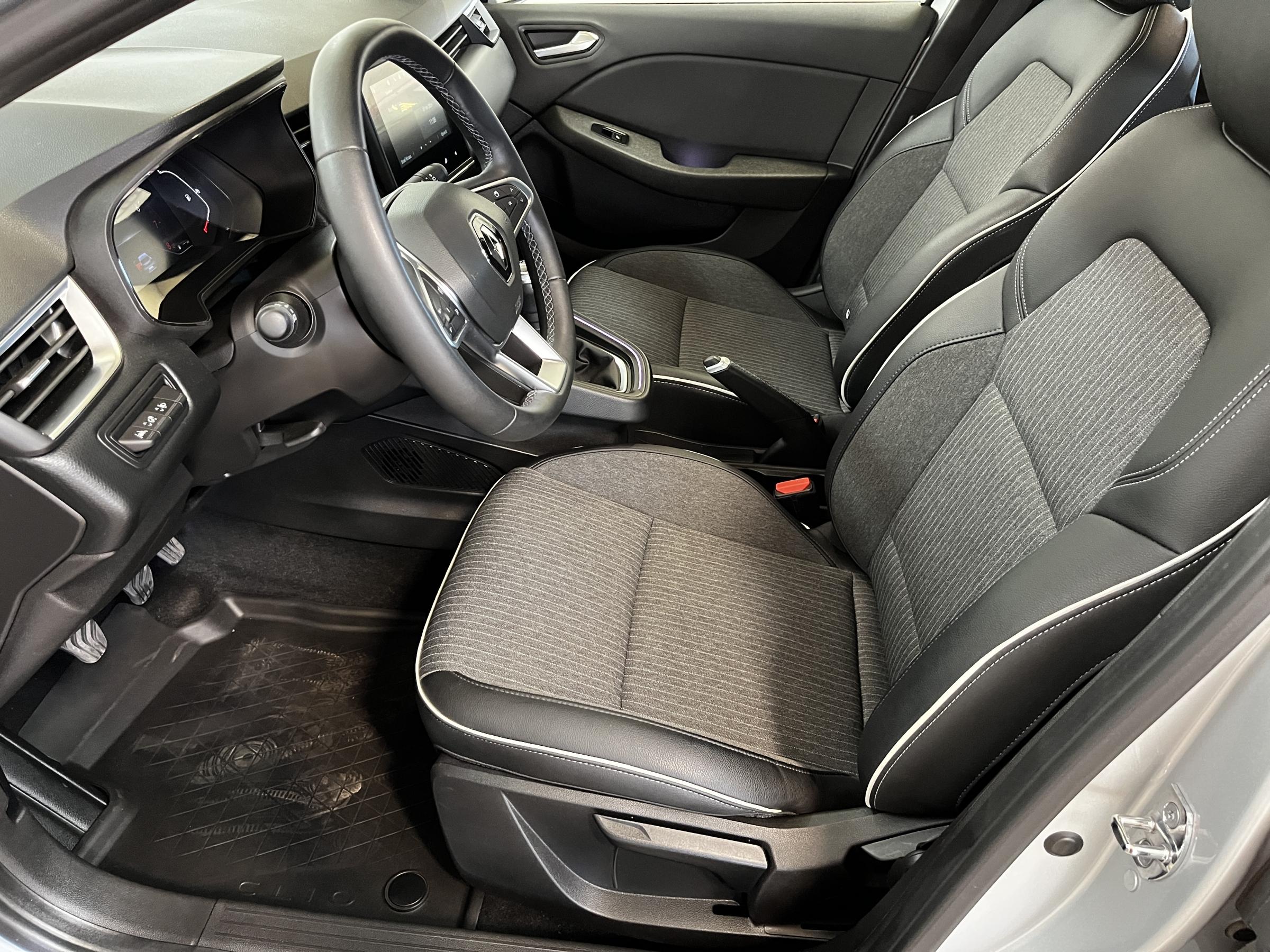 Renault Clio, 2022 - pohled č. 9