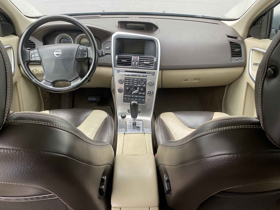 Volvo XC60 2.4 D5 Summum 4WD