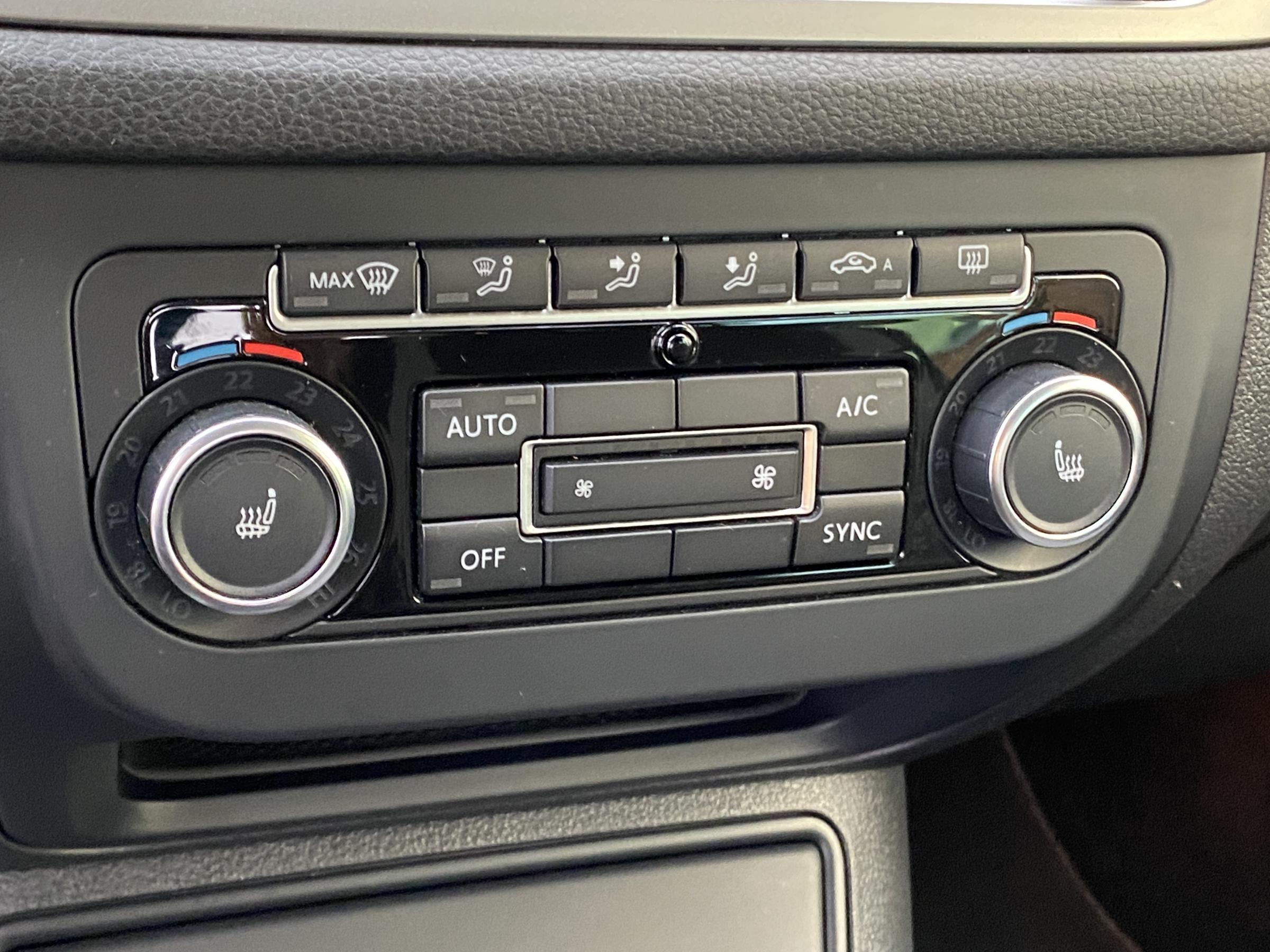 Volkswagen Tiguan, 2013 - pohled č. 16