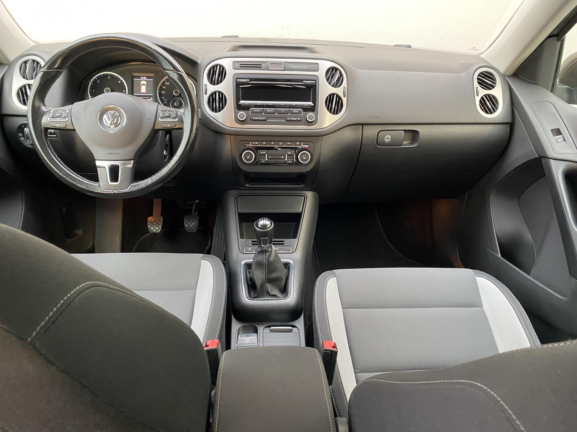 Volkswagen Tiguan, 2013 - pohled č. 8