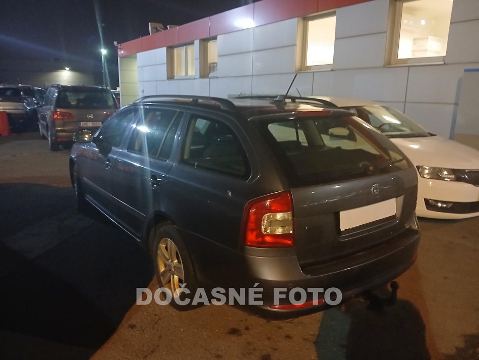 Škoda Octavia II 1.6 TDi Ambition Navi, tažné