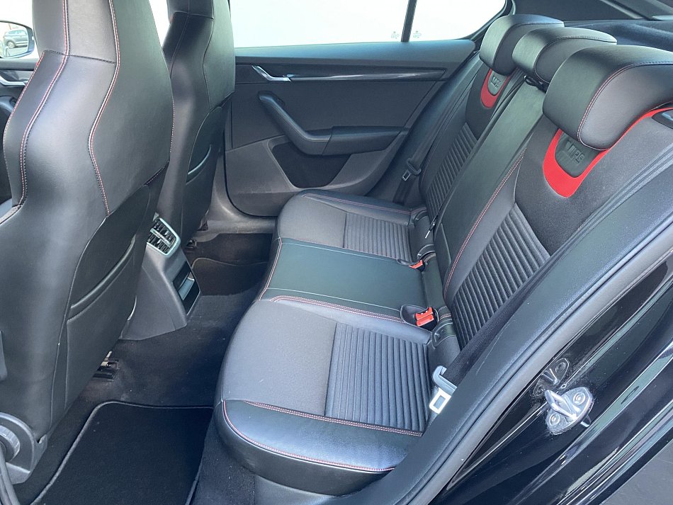 Škoda Octavia III 2.0 TSi RS