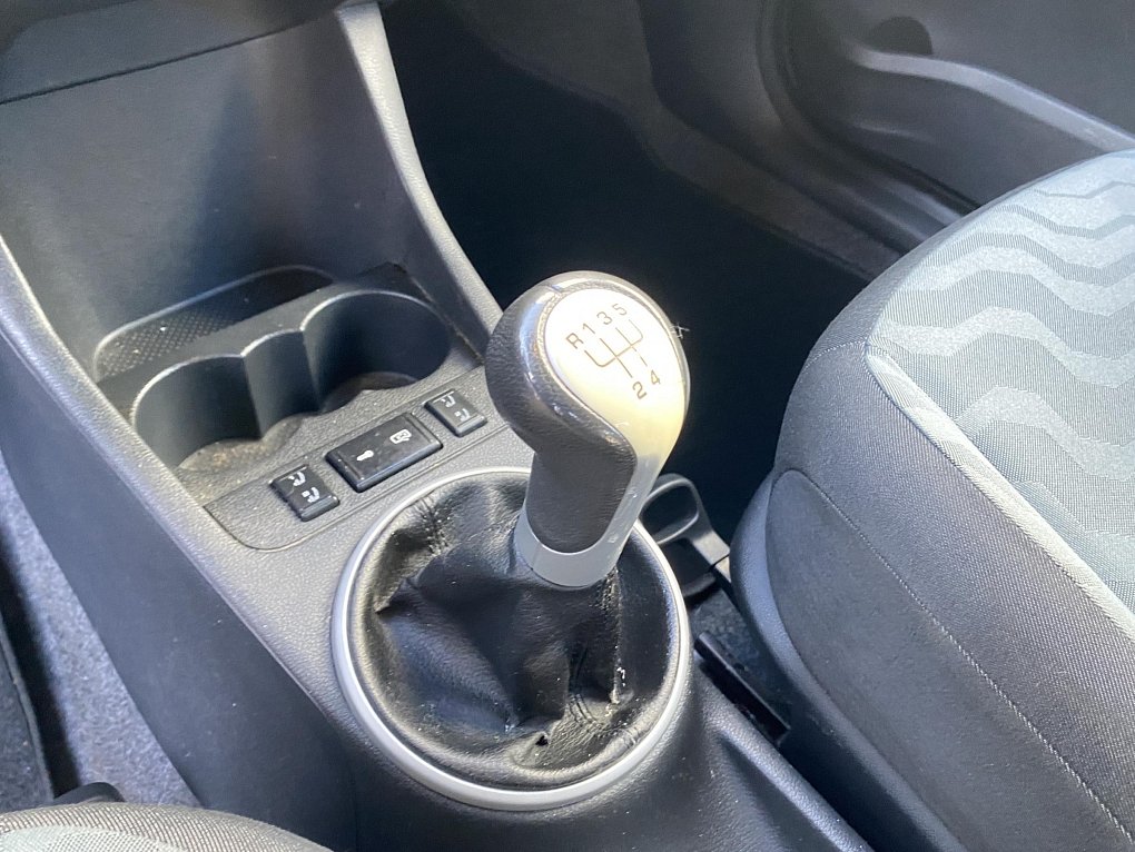 Škoda Fabia II 1.6 16V Ambiente