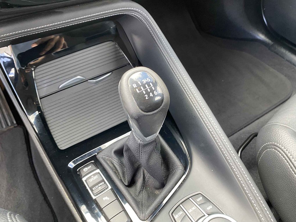 BMW X1 2.0 D  sDrive18d
