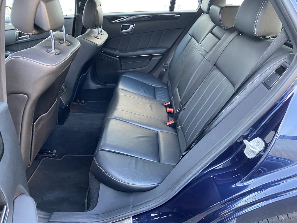 Mercedes-Benz Třída E 3.0 CDi Avantgarde E350 4M