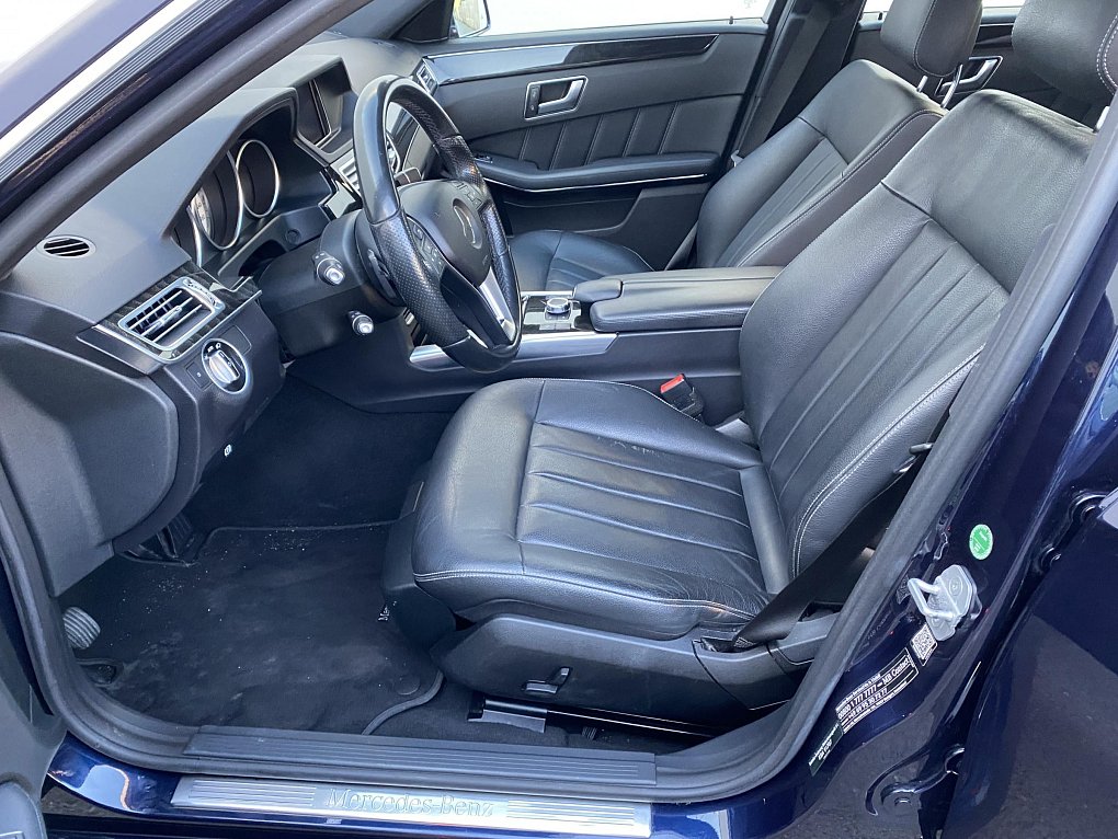 Mercedes-Benz Třída E 3.0 CDi Avantgarde E350 4M