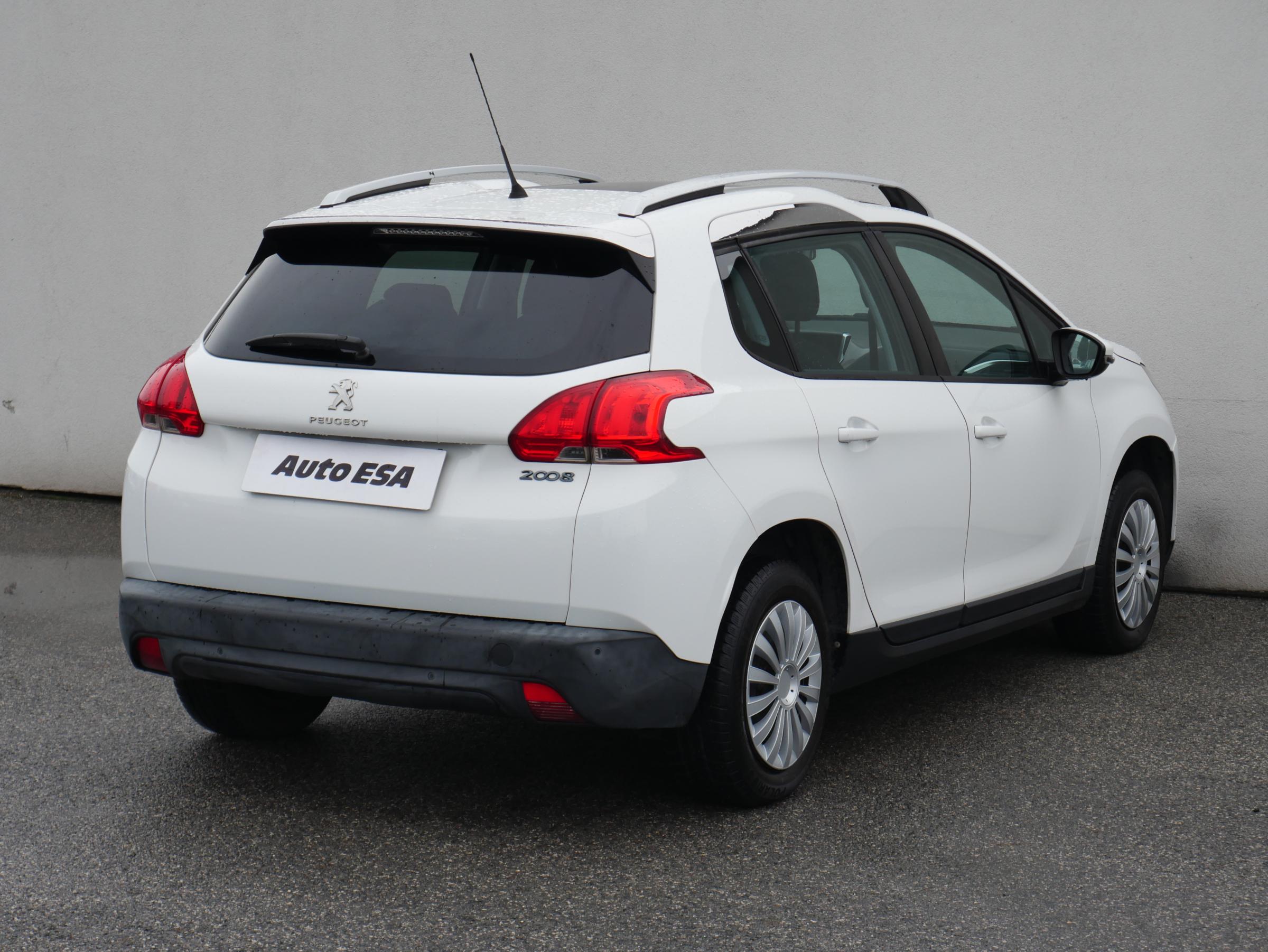 Peugeot 2008, 2015 - pohled č. 4