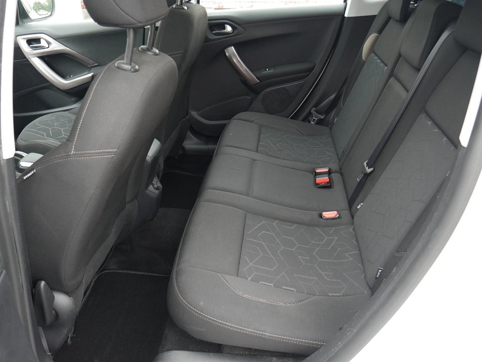 Peugeot 2008 1.2 PT Active