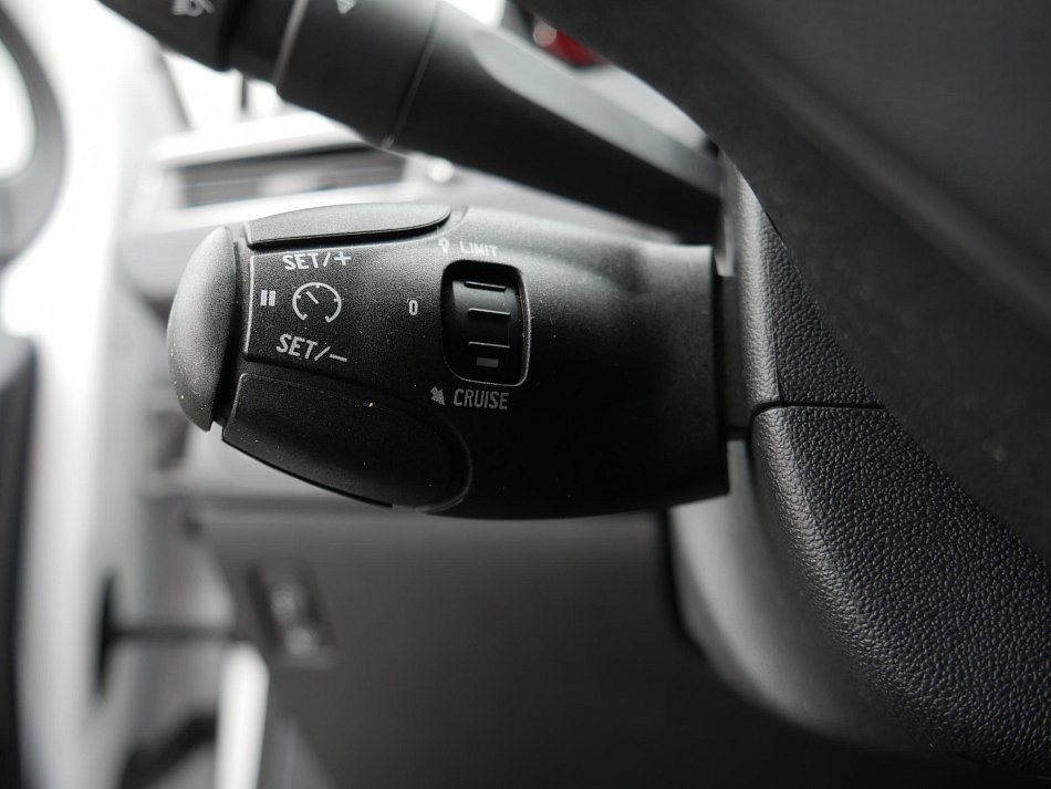 Peugeot 2008 1.2 PT Active