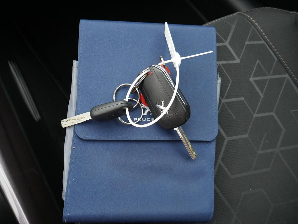 Peugeot 2008 1.2 PT Active