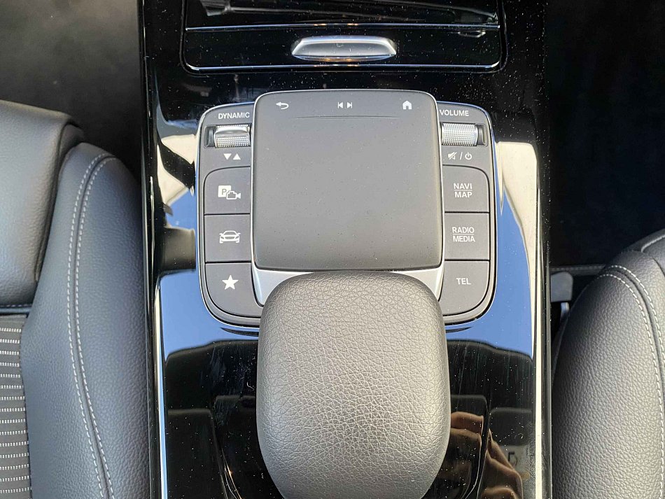 Mercedes-Benz Třída A 1.3 CGi  A 180