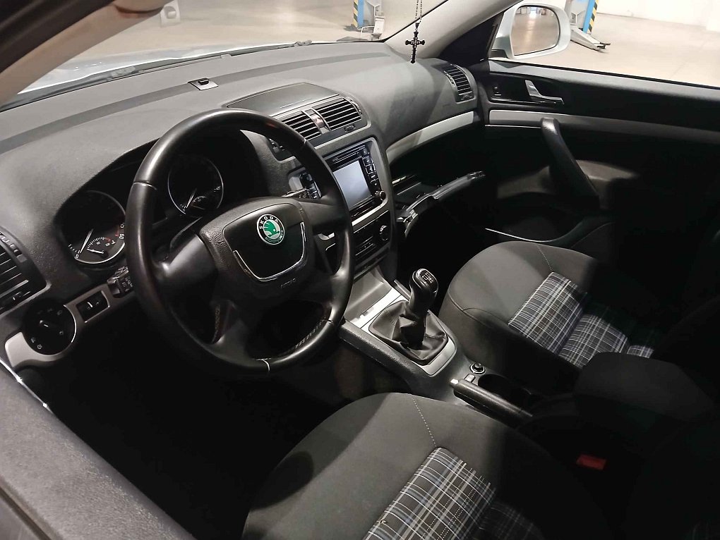 Škoda Octavia II 1.6 TDi 