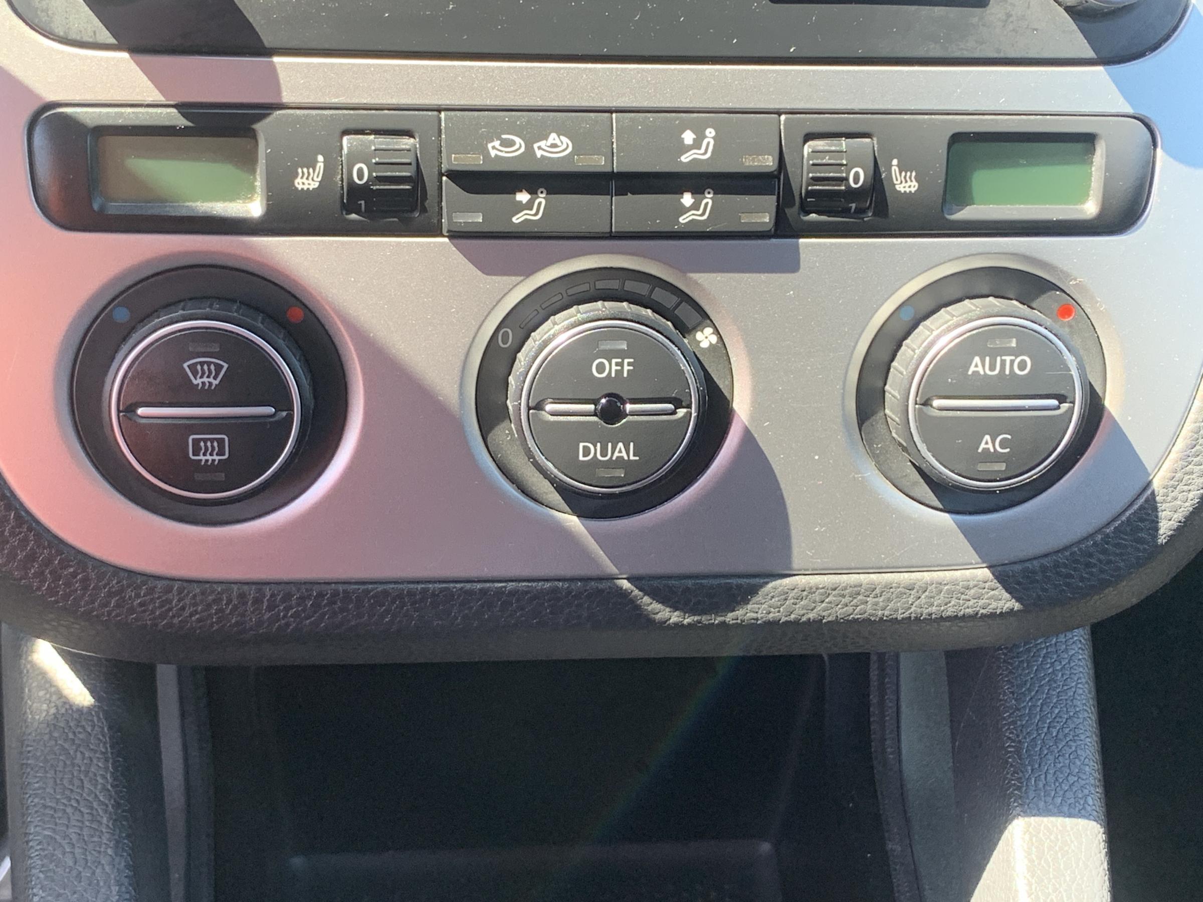 Volkswagen Scirocco, 2009 - pohled č. 17