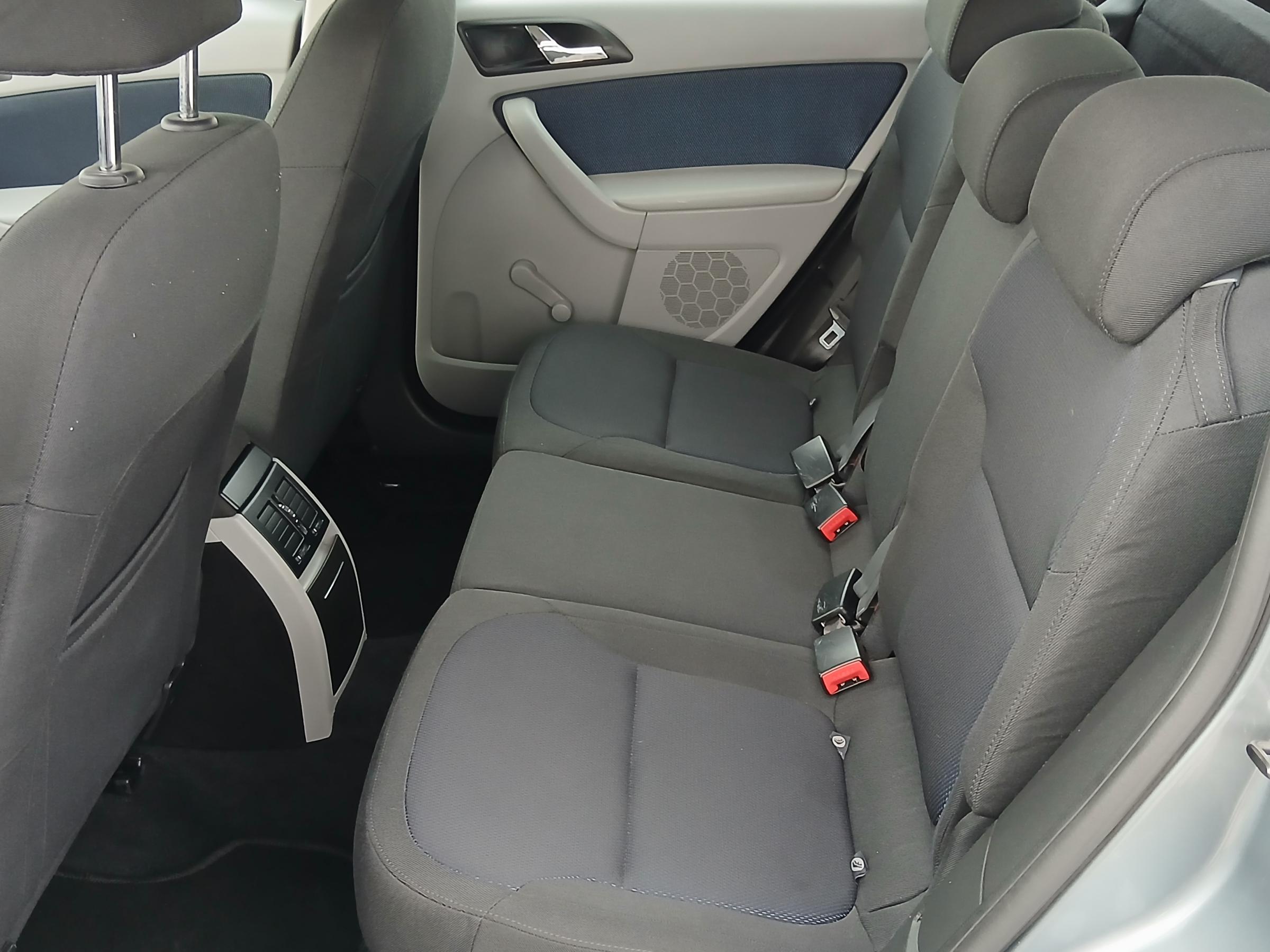 Škoda Yeti, 2010 - pohled č. 10