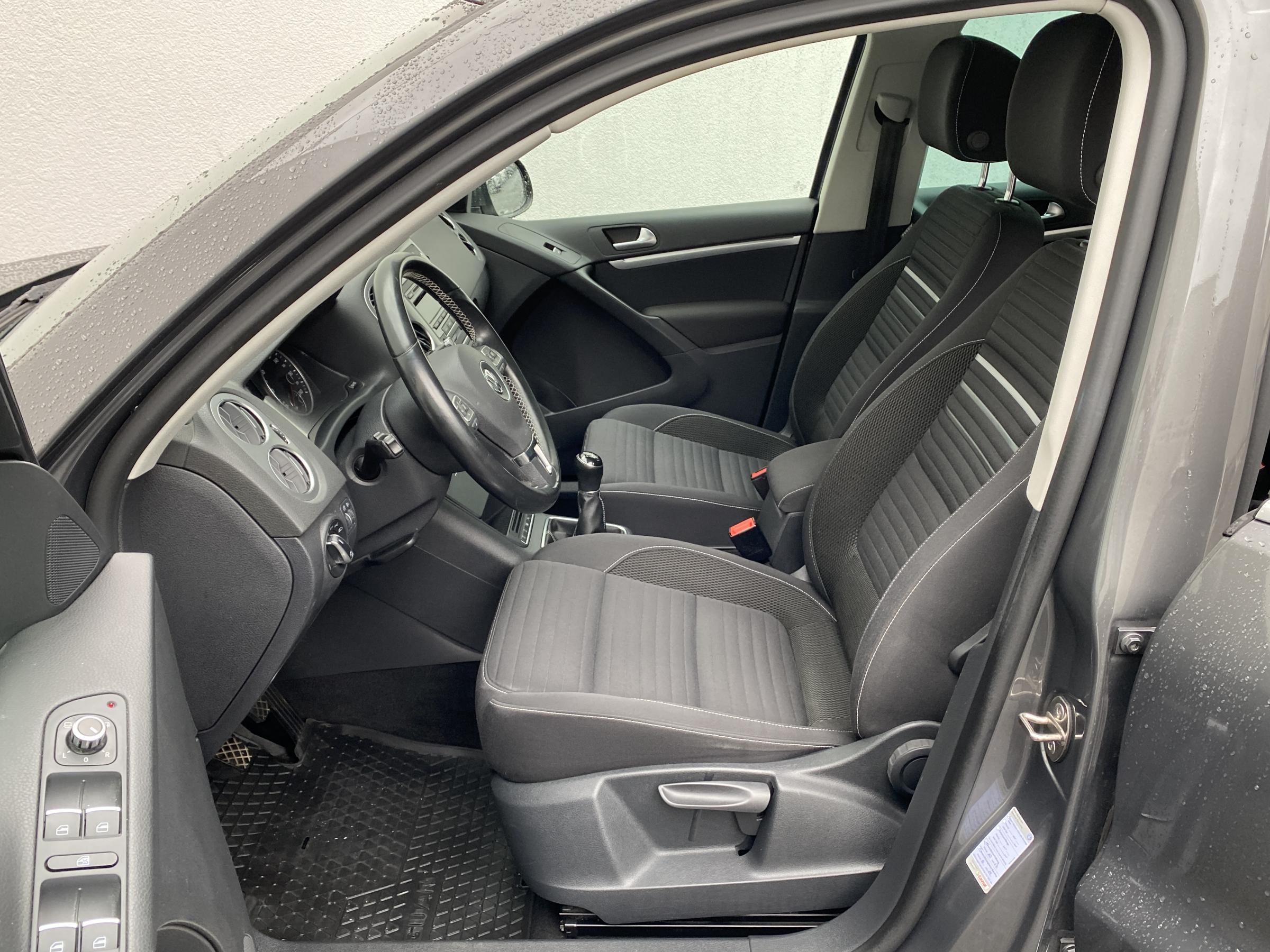 Volkswagen Tiguan, 2014 - pohled č. 11