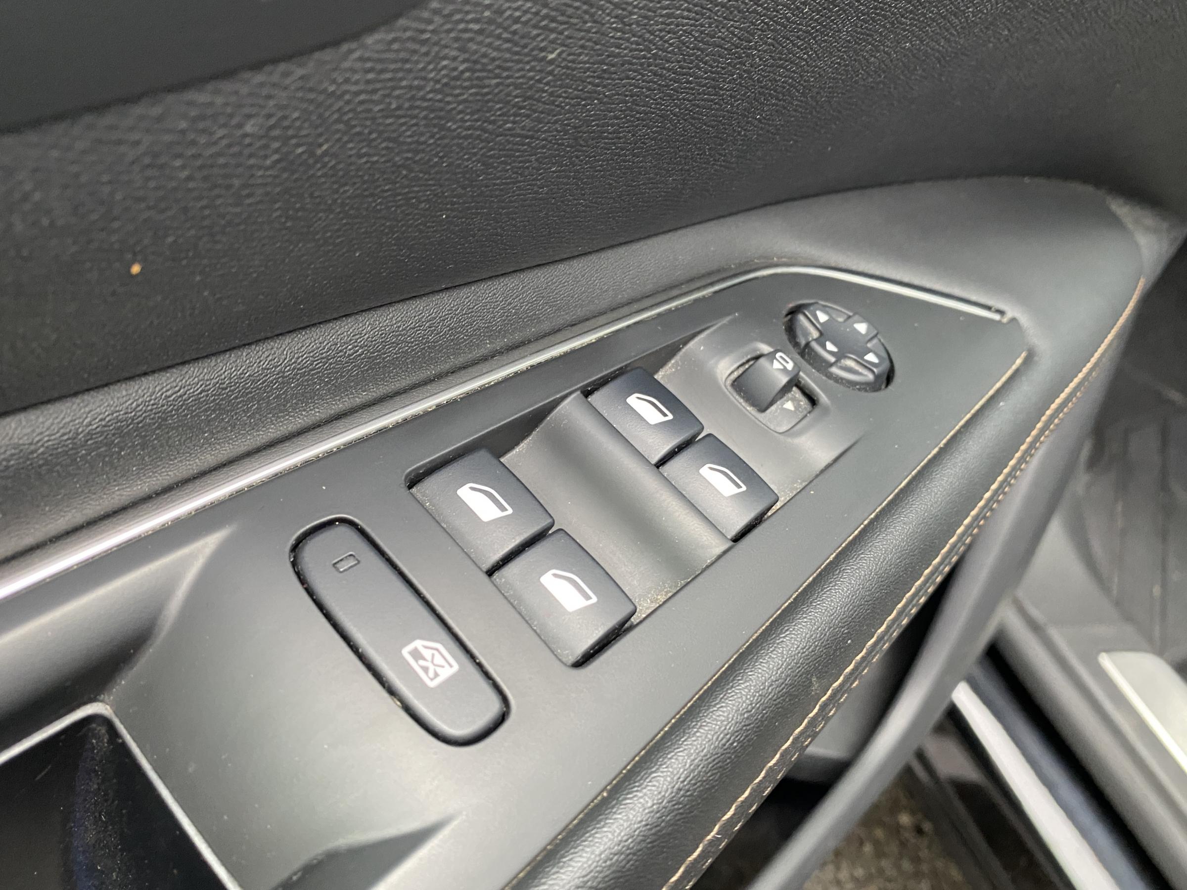 Peugeot 3008, 2018 - pohled č. 15