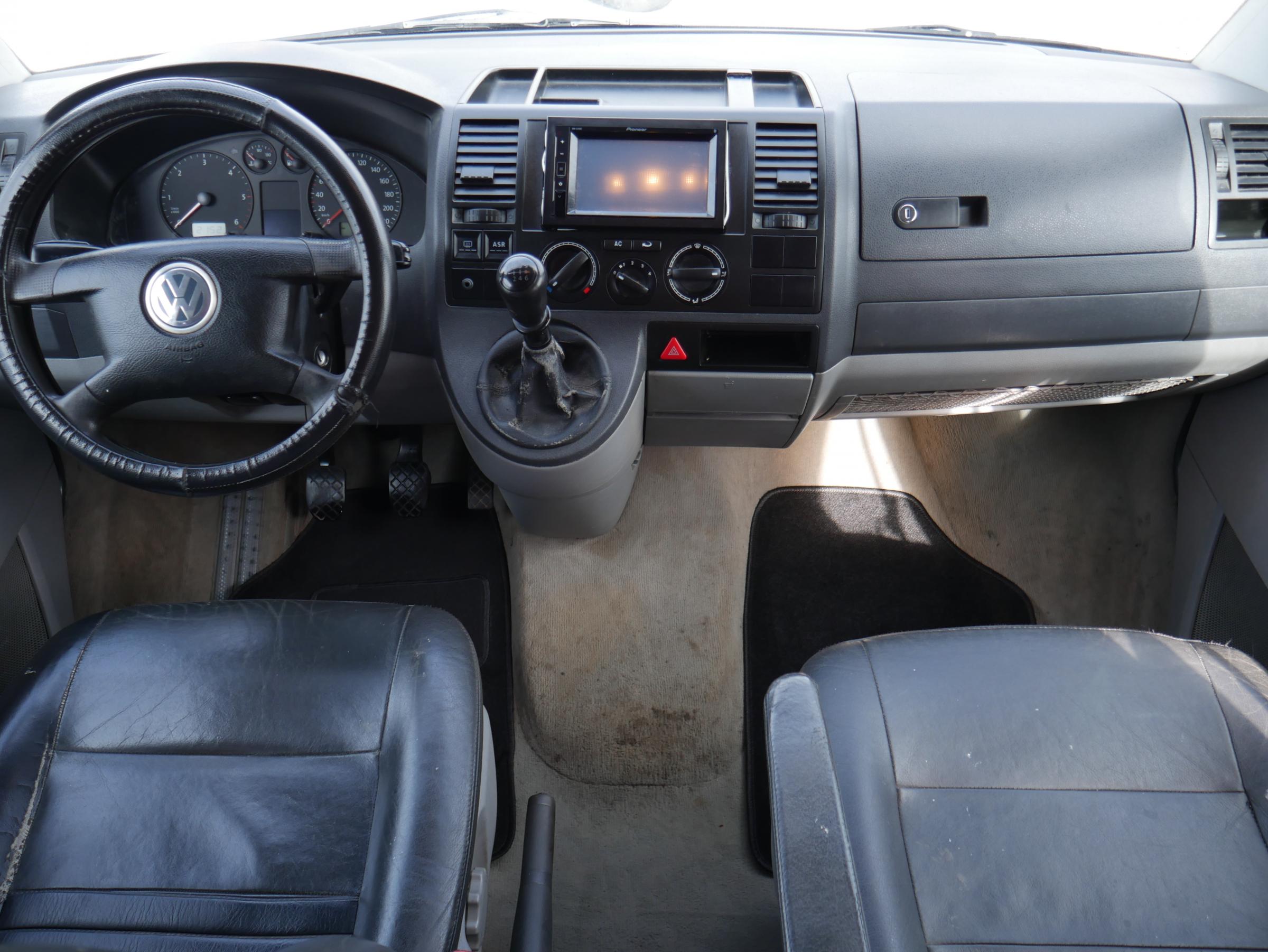 Volkswagen Transporter, 2005 - pohled č. 8