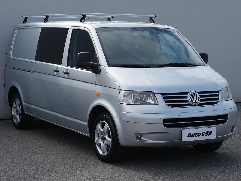 Volkswagen Transporter 2.5TDI  L2 5míst