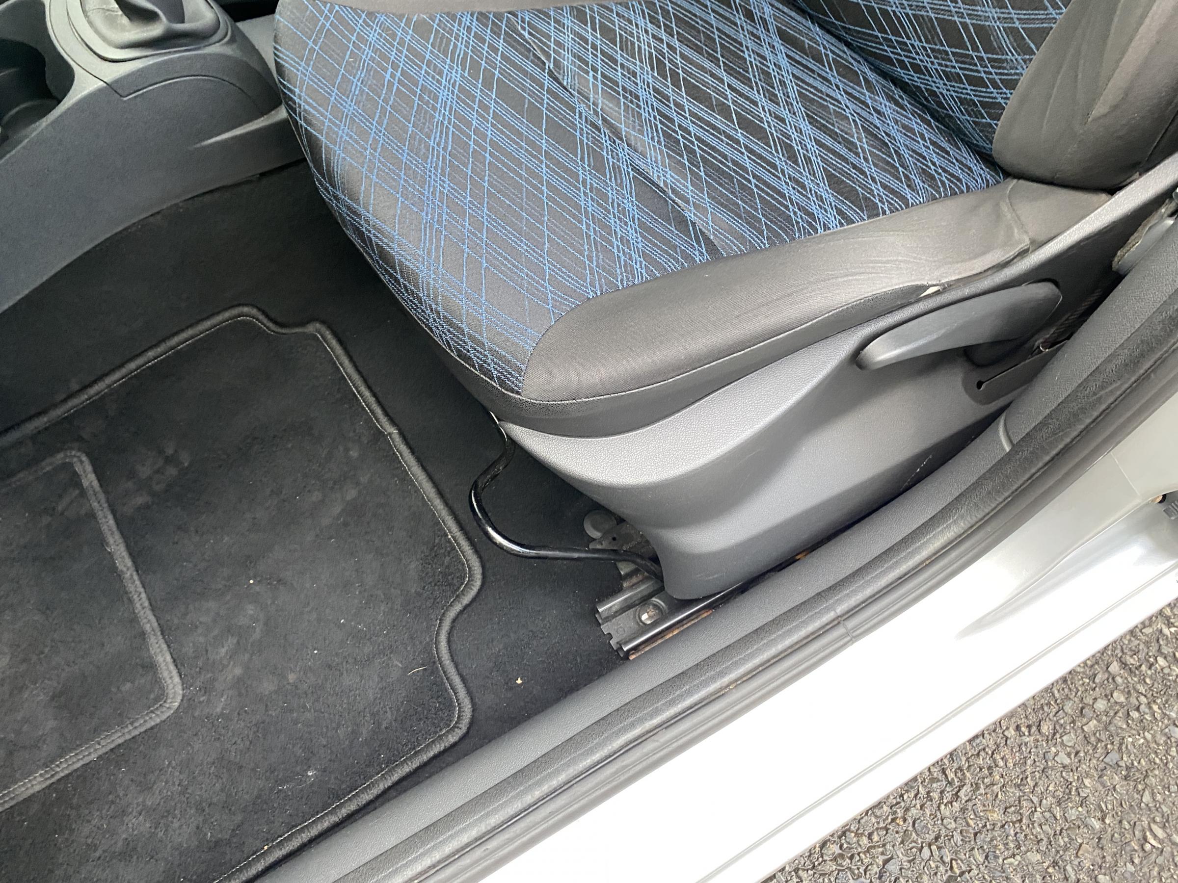 Renault Clio, 2006 - pohled č. 15