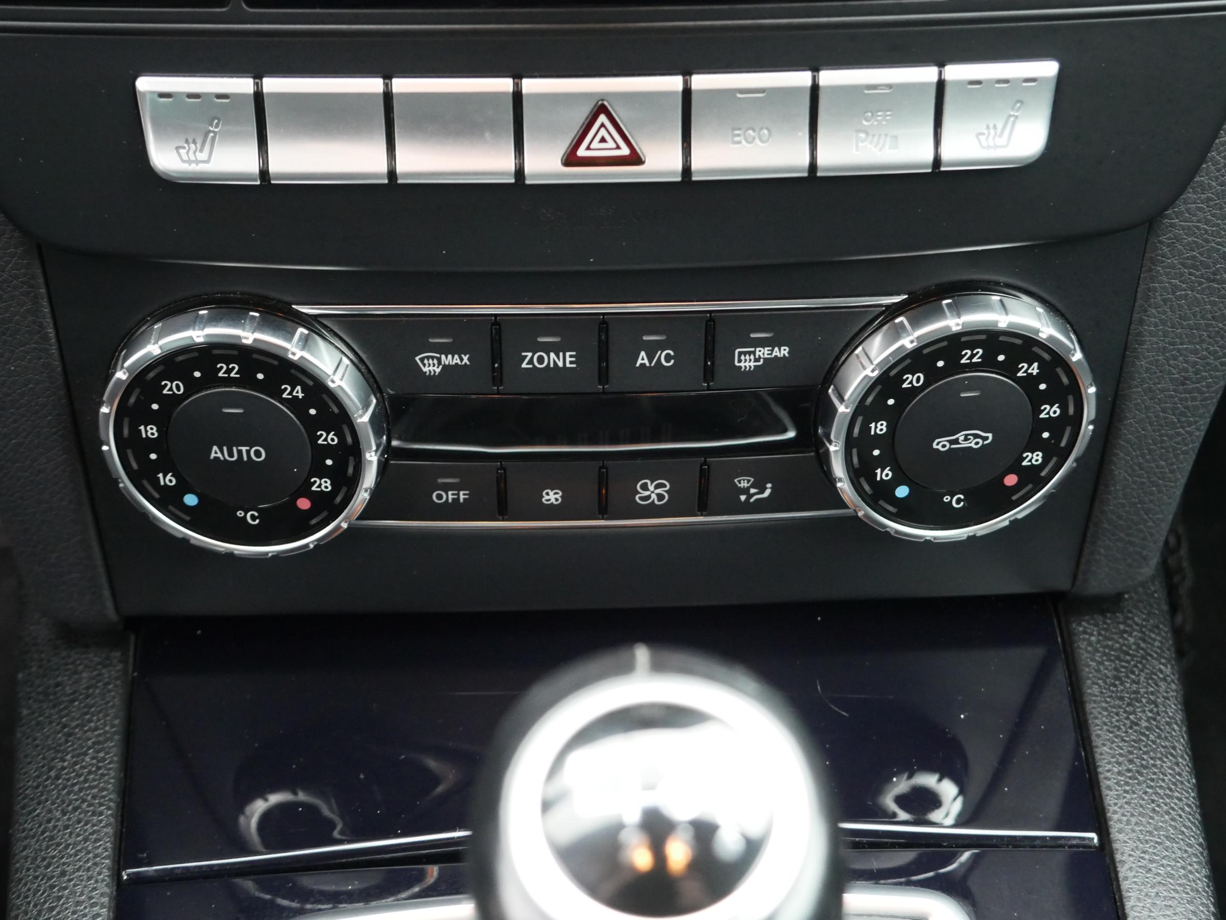 Mercedes-Benz Třída C, 2013 - pohled č. 12