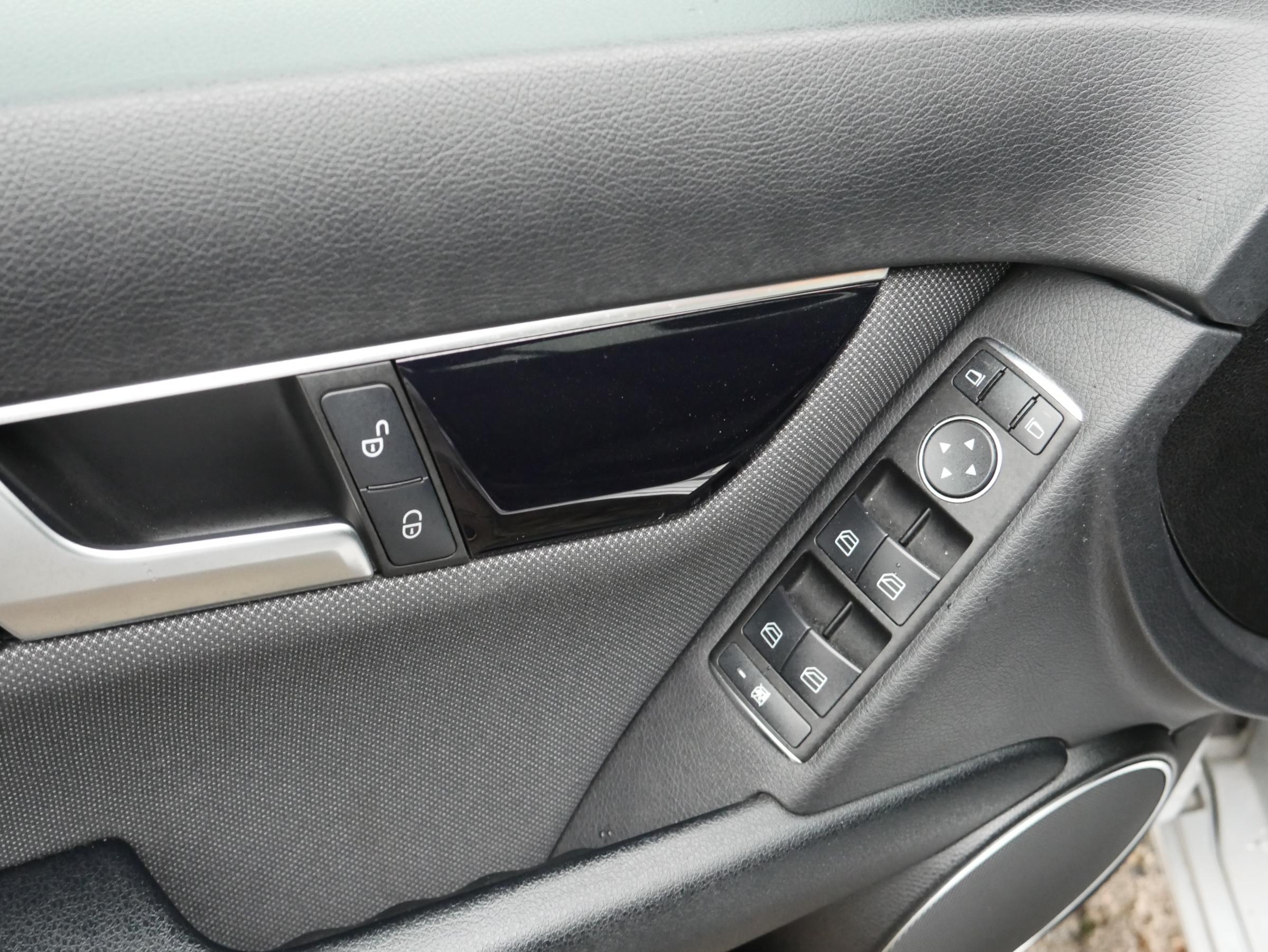 Mercedes-Benz Třída C, 2013 - pohled č. 15