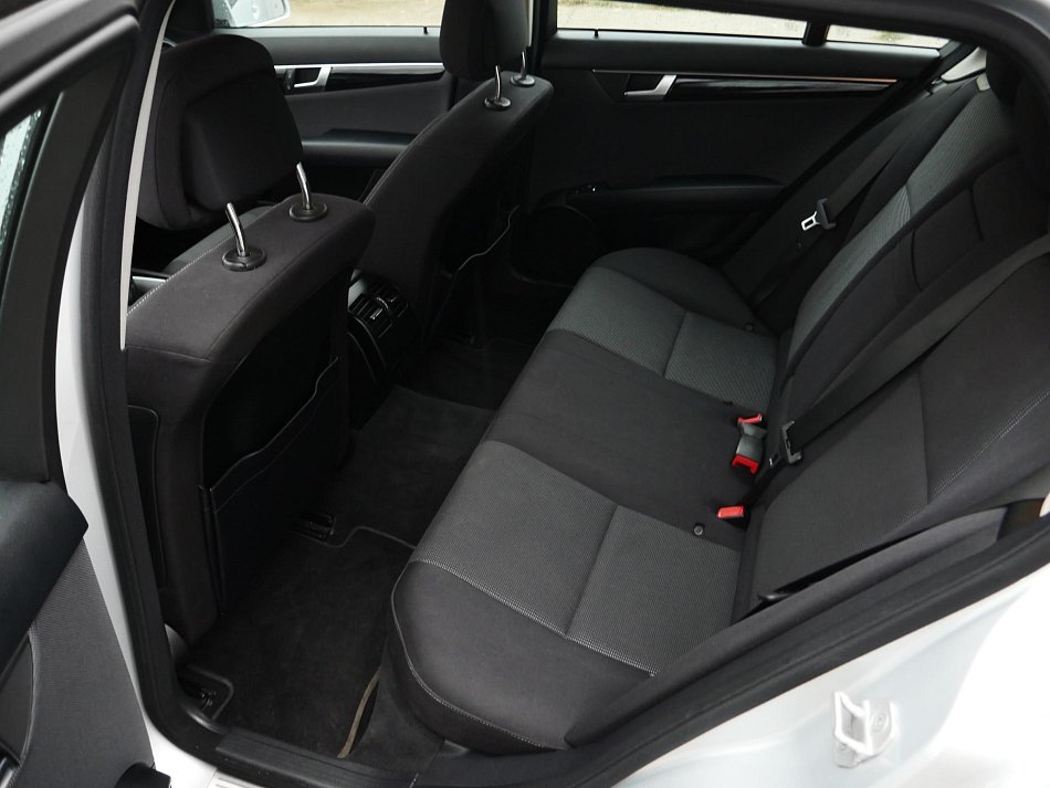 Mercedes-Benz Třída C 2.2CDi  C220