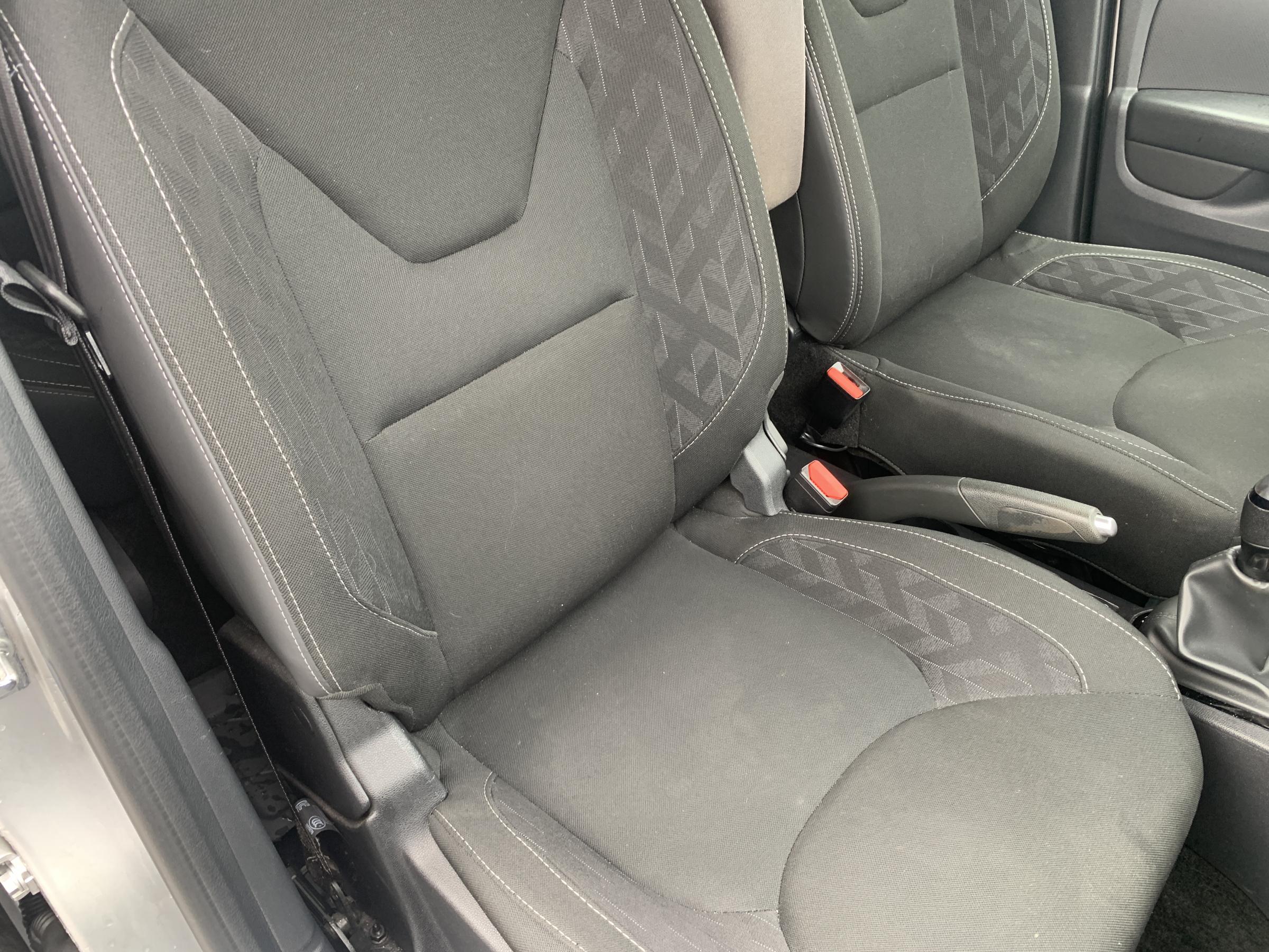 Renault Clio, 2019 - pohled č. 12