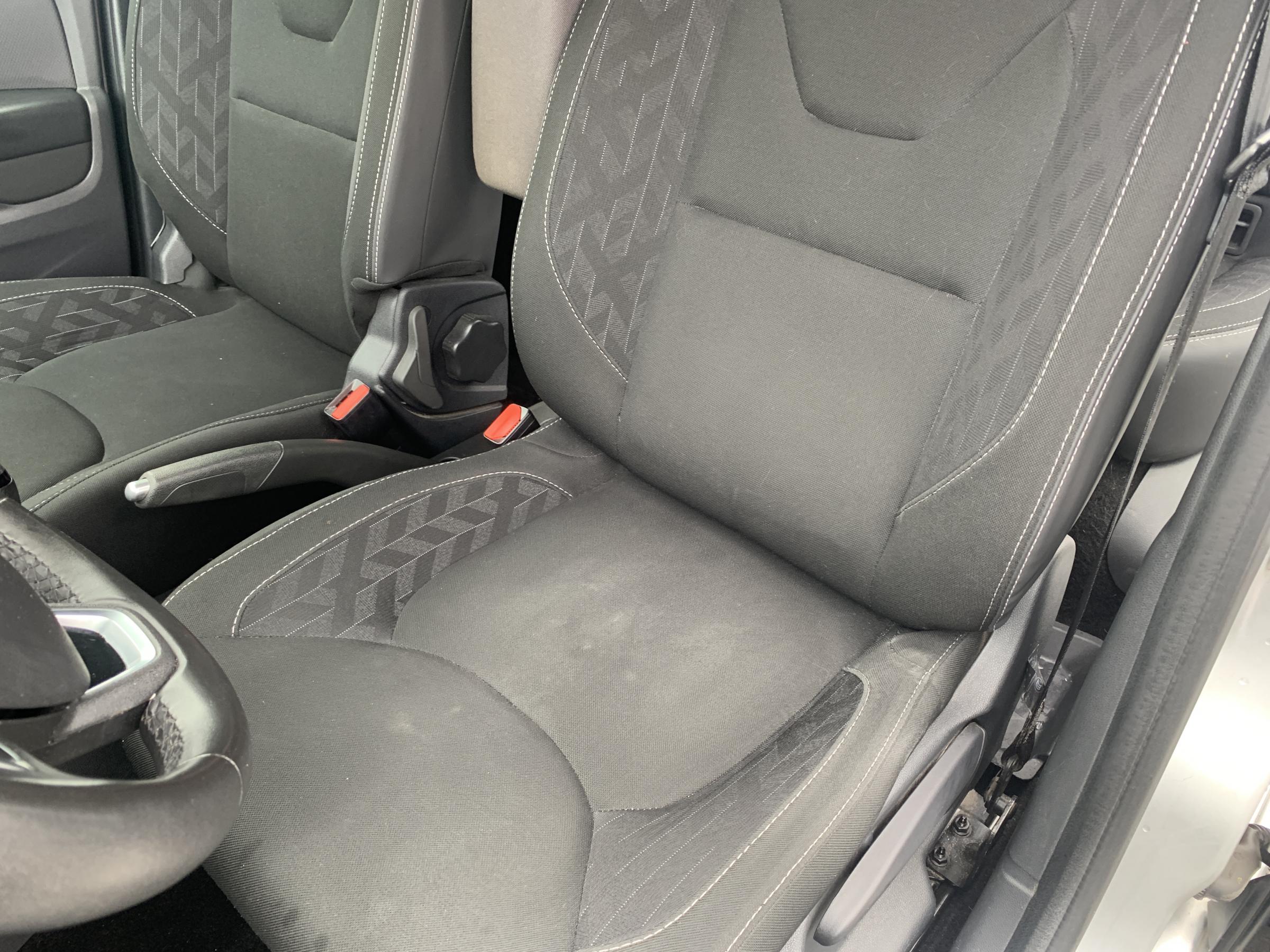 Renault Clio, 2019 - pohled č. 9