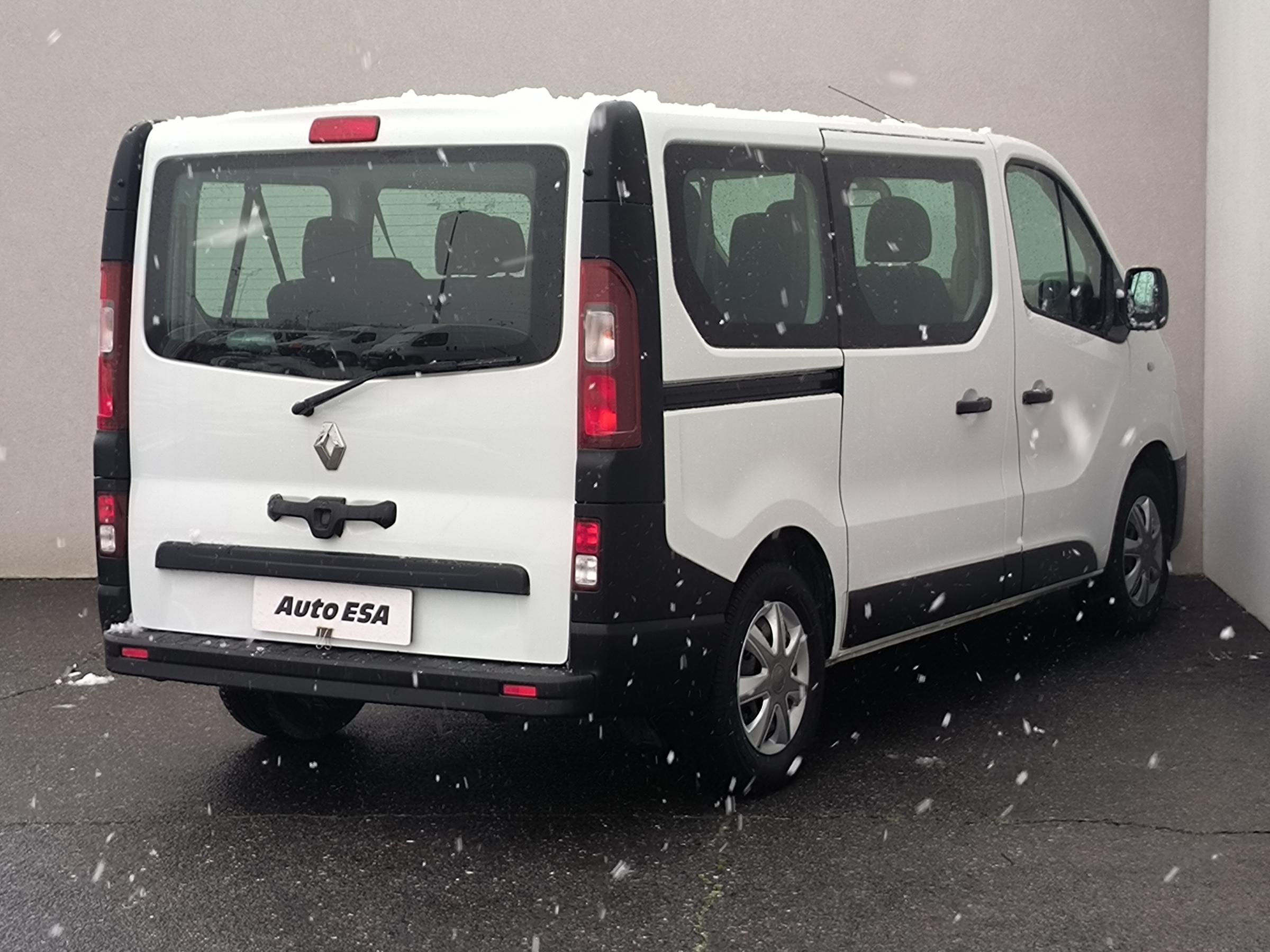Renault Trafic, 2017 - pohled č. 4
