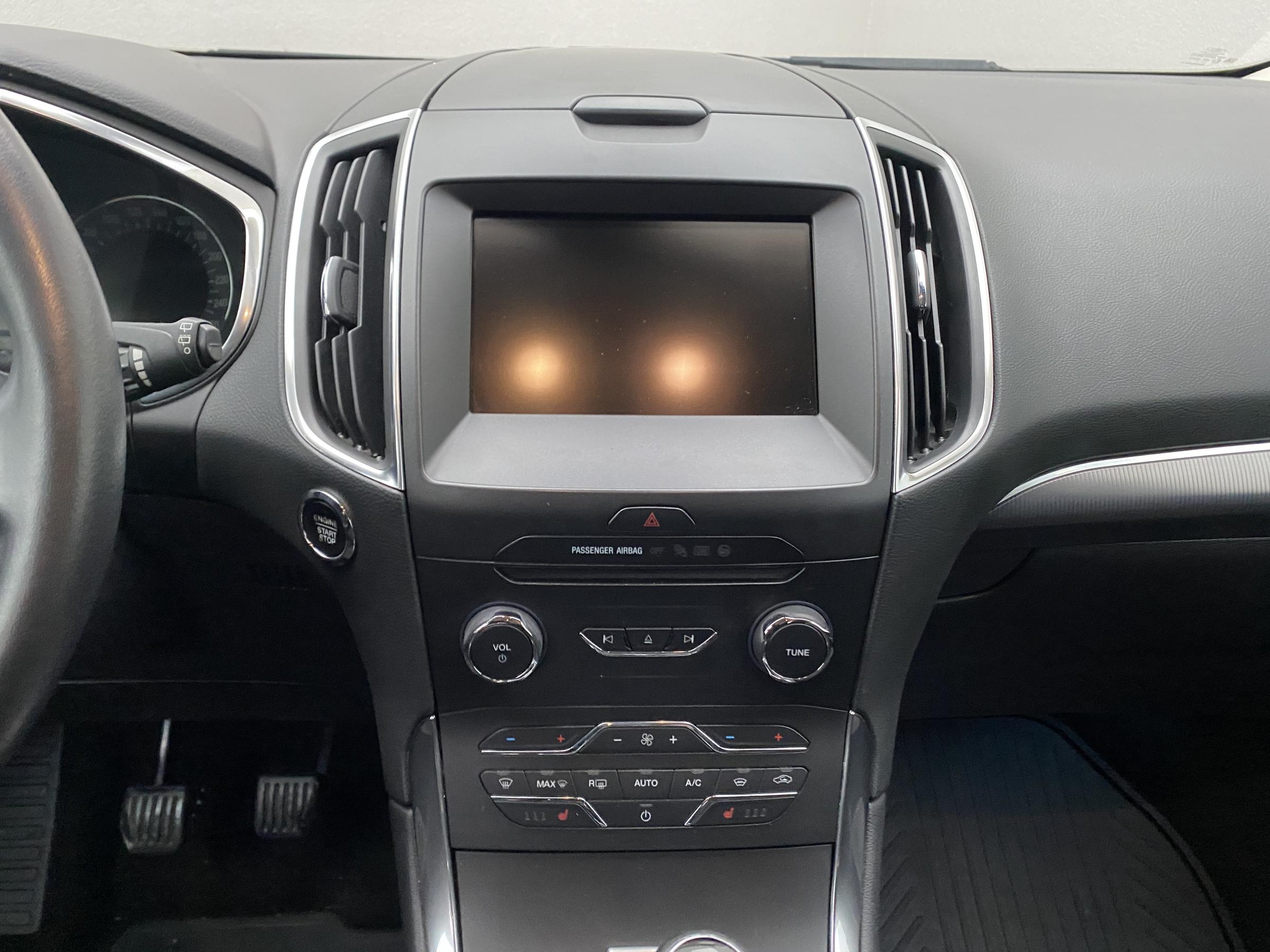 Ford S-MAX, 2015 - pohled č. 12