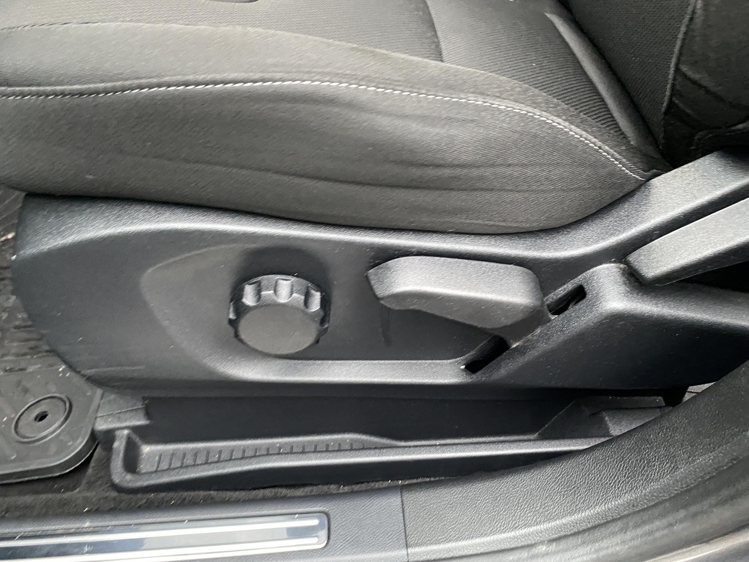 Ford S-MAX, 2015 - pohled č. 14