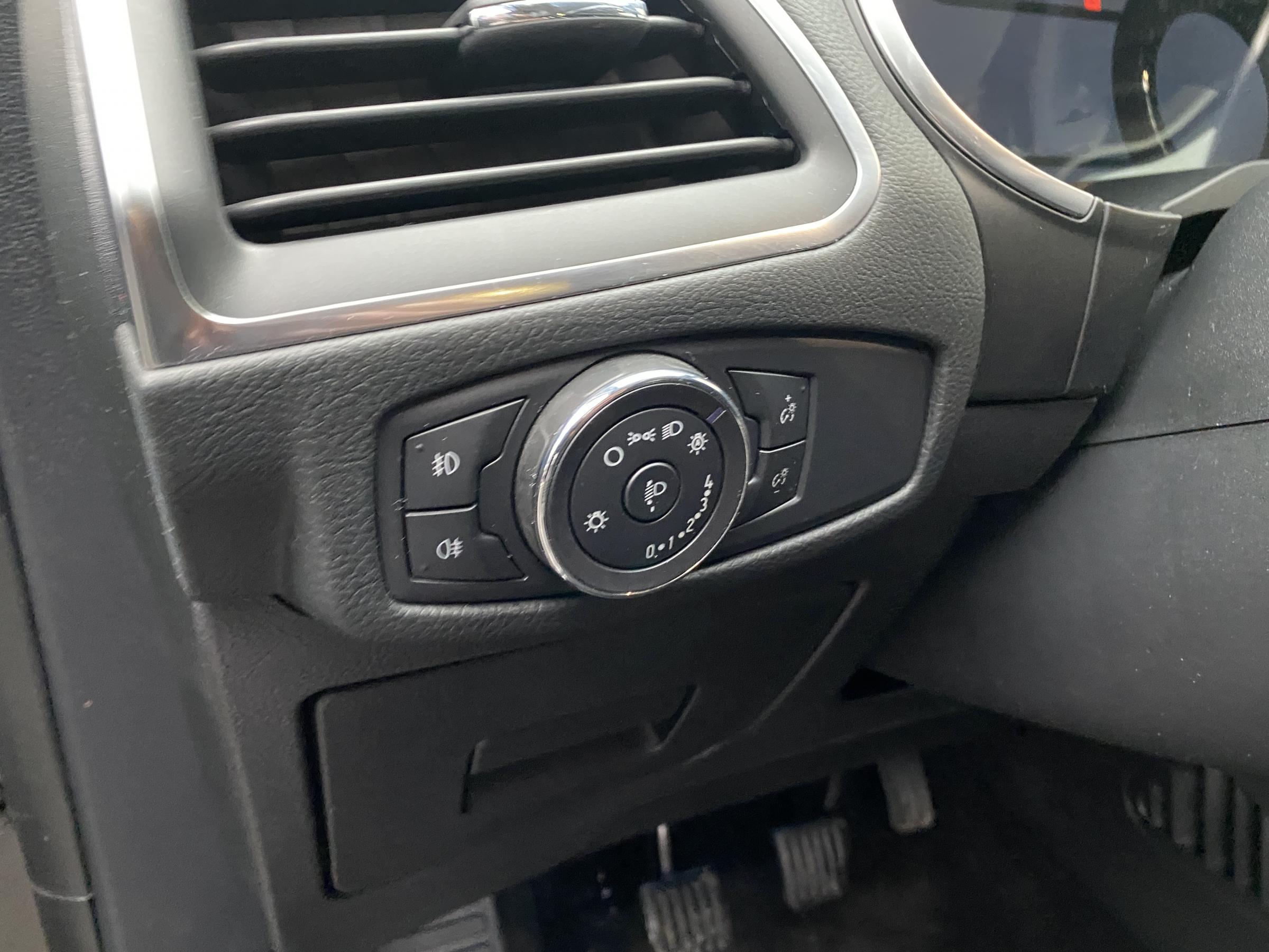 Ford S-MAX, 2015 - pohled č. 15