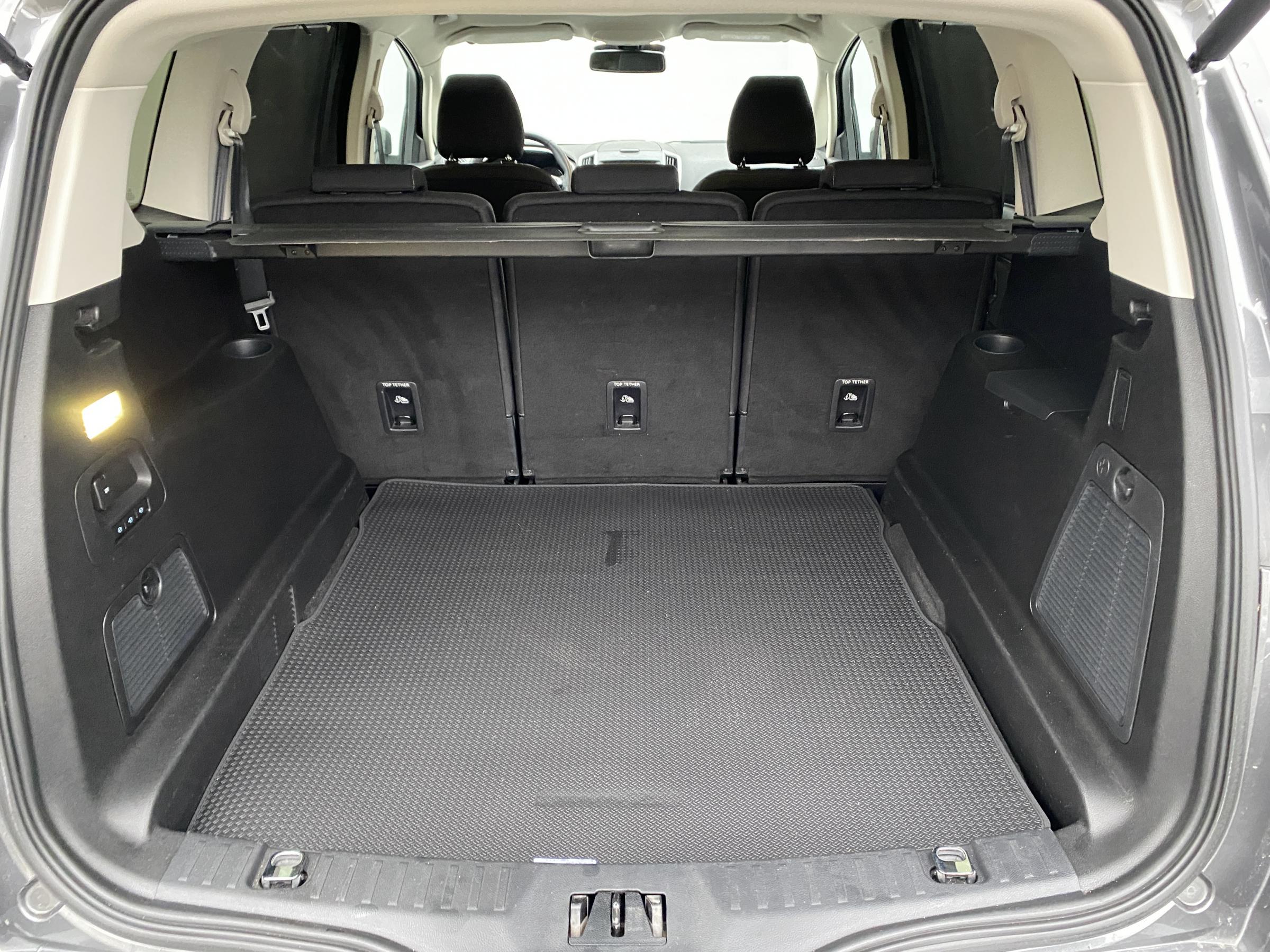 Ford S-MAX, 2015 - pohled č. 7