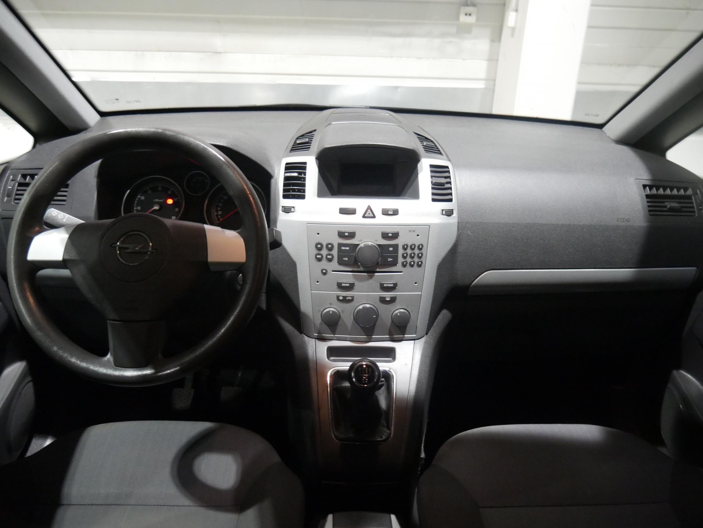 Opel Zafira, 2009 - pohled č. 9