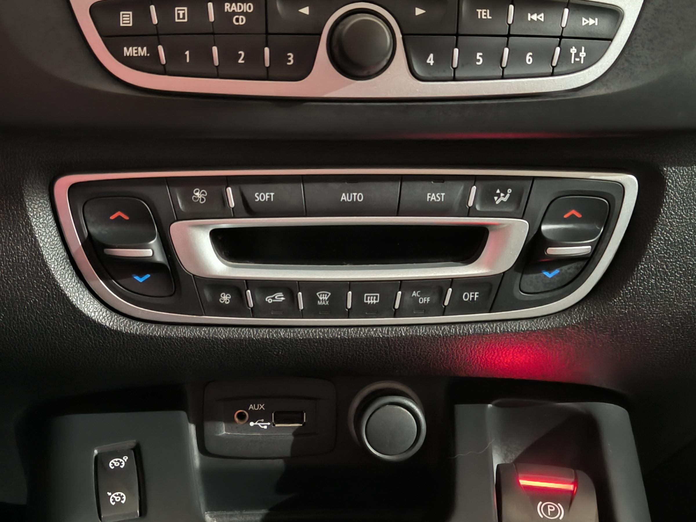 Renault Scénic, 2010 - pohled č. 13