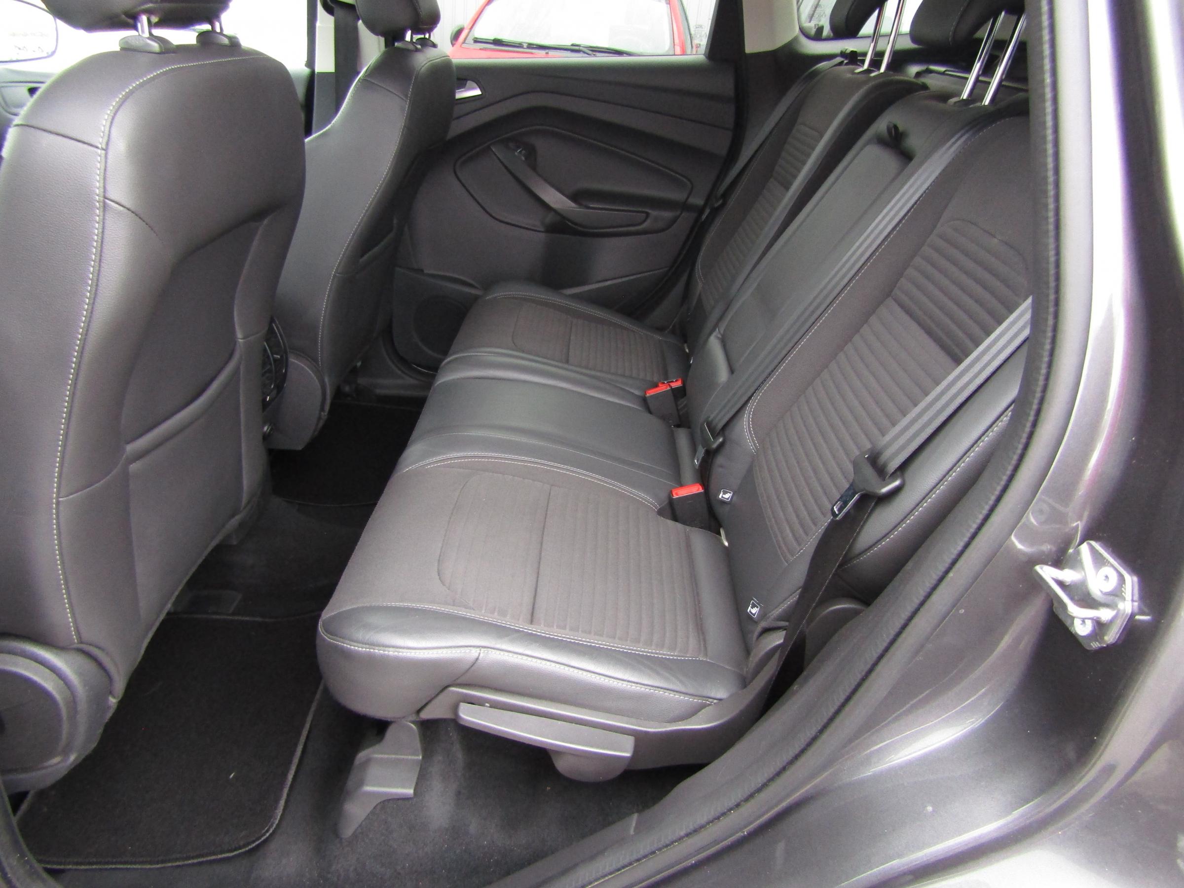 Ford Kuga, 2017 - pohled č. 10