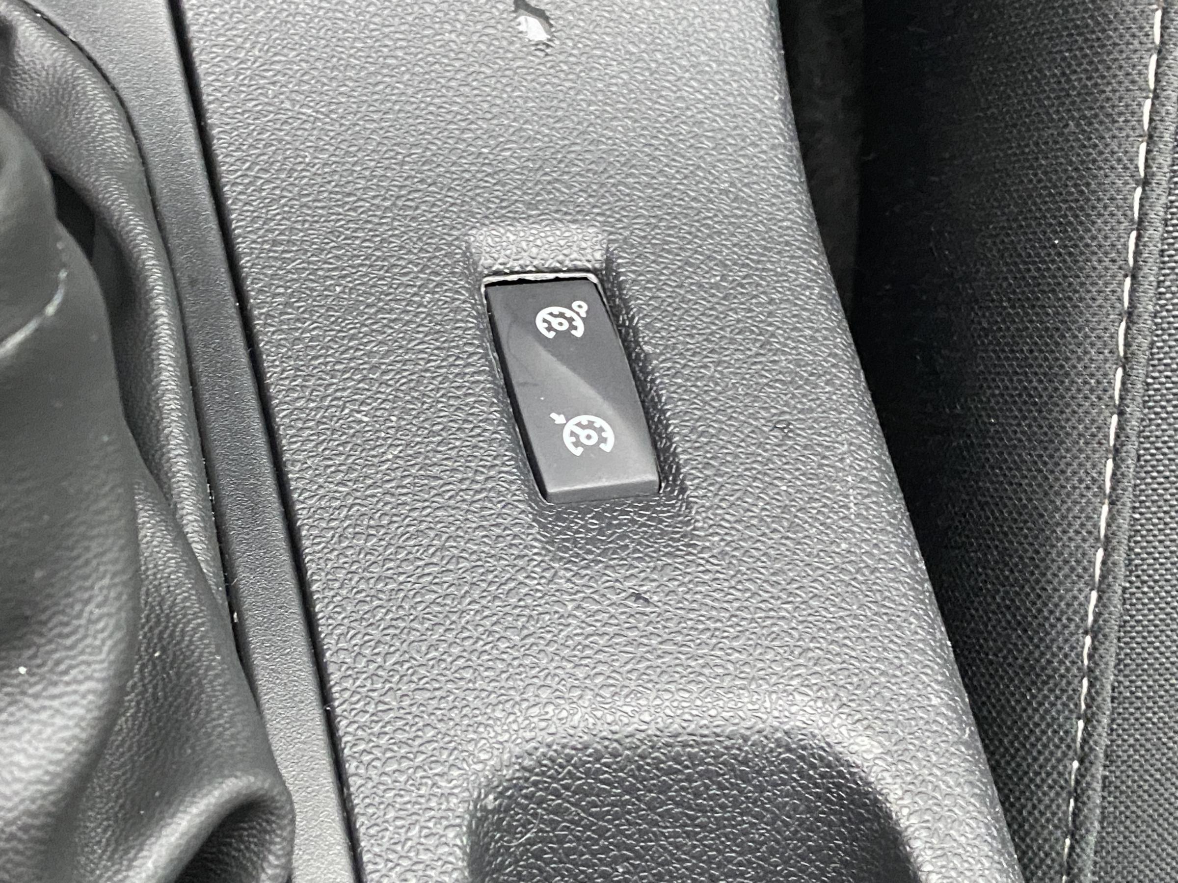 Renault Mégane, 2016 - pohled č. 15